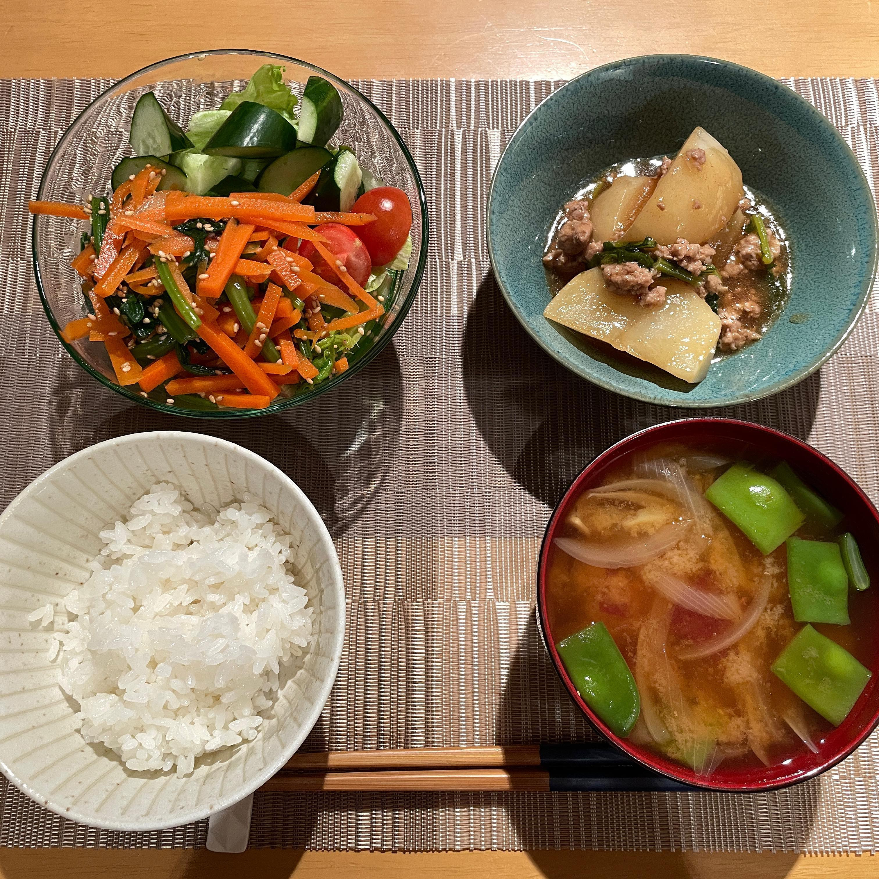ダイエット頑張っているー！
運動した身体に野菜もりもり🥦

すっかりインナーマッスル
落ちちゃっててプランクきっつーい🥵

┈┈┈┈┈┈┈┈┈┈┈┈┈┈┈┈┈┈ 

札幌市中央区南6西4第21桂和ビル6F 
クラブ我礼〜Galle〜 

 @clubgalle2580 

┈┈┈┈┈┈┈┈┈┈┈┈┈┈┈┈┈┈ 
ご来店予定の方はDMください💌 
 
#おうちごはん #ダイエット #クラブ我礼 #クラブガレ #ガレ #北海道 #札幌 #すすきの #ススキノ #クラブ #すすきのクラブ #ホステス #すすきの
