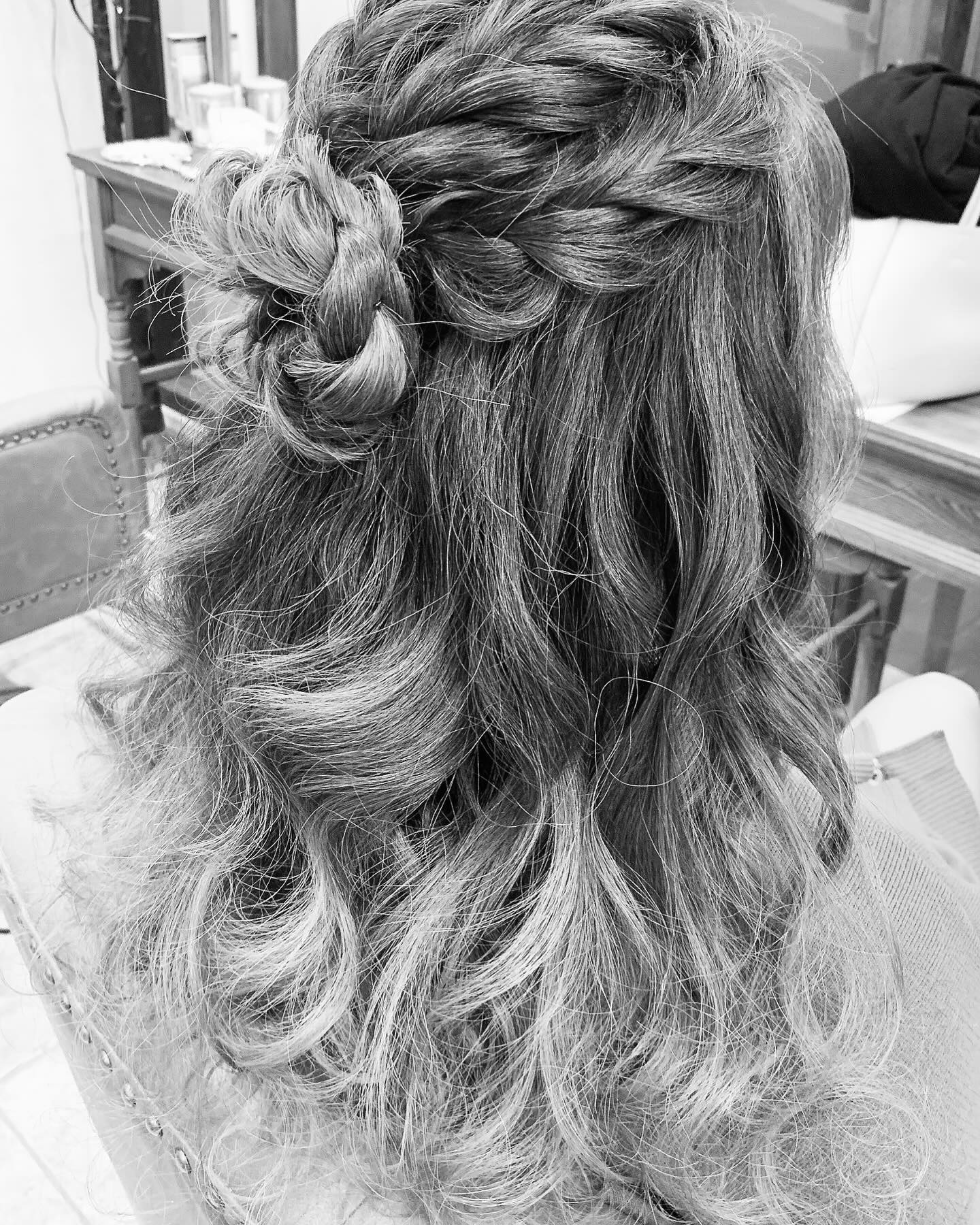 本日も出勤です！@clubgalle2580 #東陽企画グループ #東陽企画 #トキオ観光 #第21桂和ビル #第21桂和ビル6階 #くらぶ我礼 #クラブ我礼 #我礼 #クラブガレ