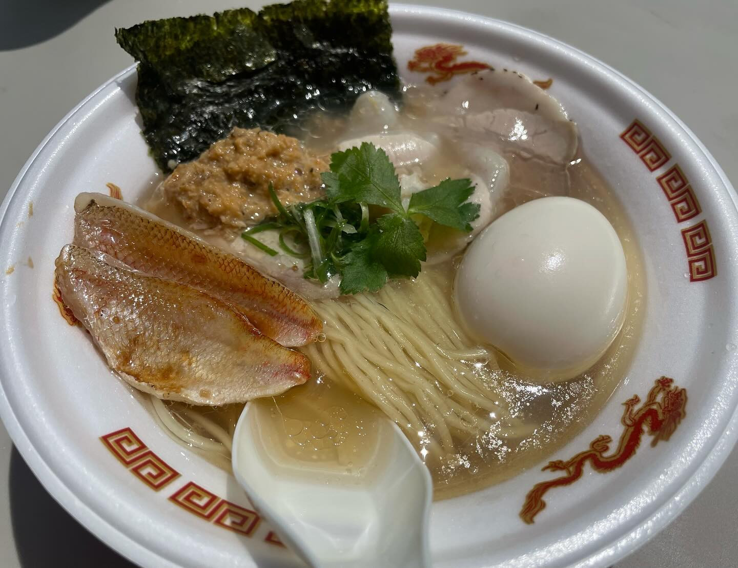 💙

ラーメンバトル、先週先々週は
新潟開催🐎だったから行けず
やっと行ってきたよ〜〜

大本命の采ノ芽！🍜
ここだけ大行列だったけど
並んだ甲斐あったーーー！😭
うますぎましたご馳走様デシタ🍜🙏🏻

てなわけでまた来週👋🏻

#新潟ラーメンバトル #ふるさと村 #新潟ふるさと村 #新潟らーめん #新潟ラーメン #ラーメン #らーめん #新潟らーめん部 #新潟ラーメン部 #新潟グルメ #新潟ランチ #めんすたぐらむ #麺スタらーめん部 #麺スタグラマー #麺スタグラム #麺活 #ラーメン女子 #らーめん女