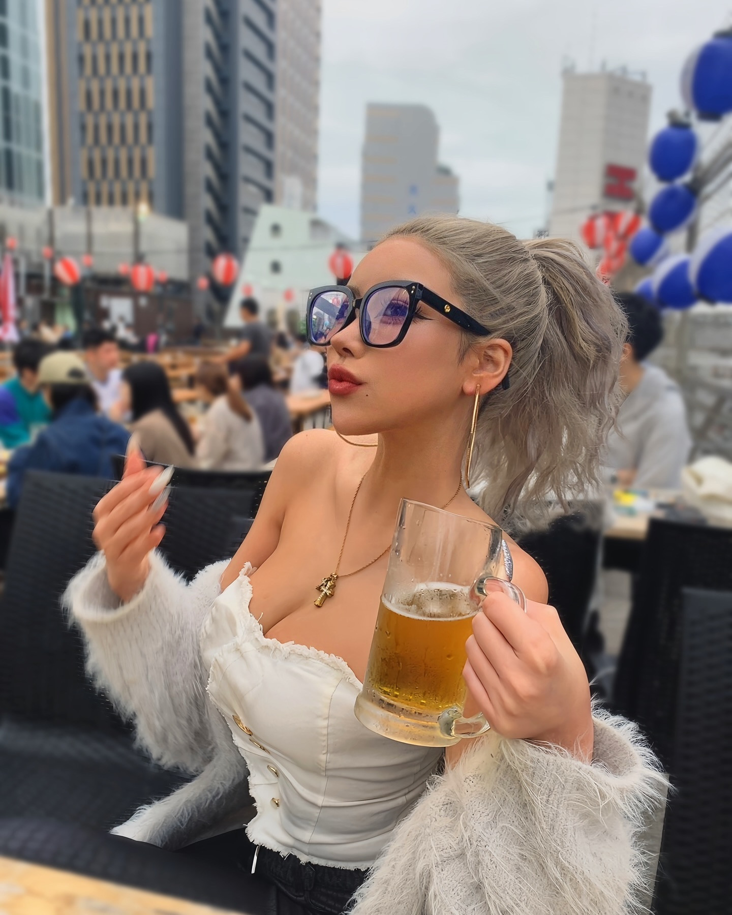 off day💕 BBQ🍖🔥🍴
・
峰 寿リ亜 ｰ 𝐉𝐮𝐥𝐢𝐚 𝐌𝐢𝐧𝐞🌹
・
𝗢𝗿𝗮𝗻𝗴𝗲 𝗧𝗲𝗿𝗿𝗮𝗰𝗲 - オレンジテラス🍊🧡
@orangeterrace.tokyo 
・
AREA: 歌舞伎町／新宿
TEL: 03-6233-8201
MAP: 〒160-0021 
  東京都新宿区歌舞伎町1-2-5
  東陽ビル B1F
TIME: 20:00〜LAST
・
 #キャバ嬢  #キャバクラ  #新宿  #歌舞伎町  #ホステス  #ギャル  #じゅりあ  #オレンジテラス  #六本木  #銀座 