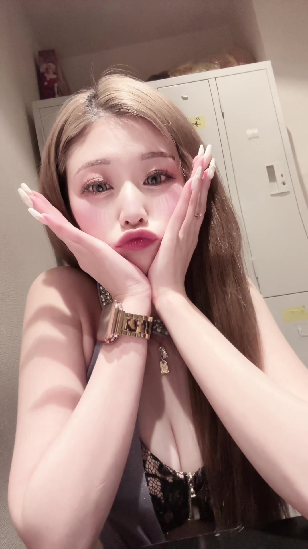 今週も頑張ったあー😮‍💨夜も出勤頑張るぞぉ〜💪#いいね #おすすめ