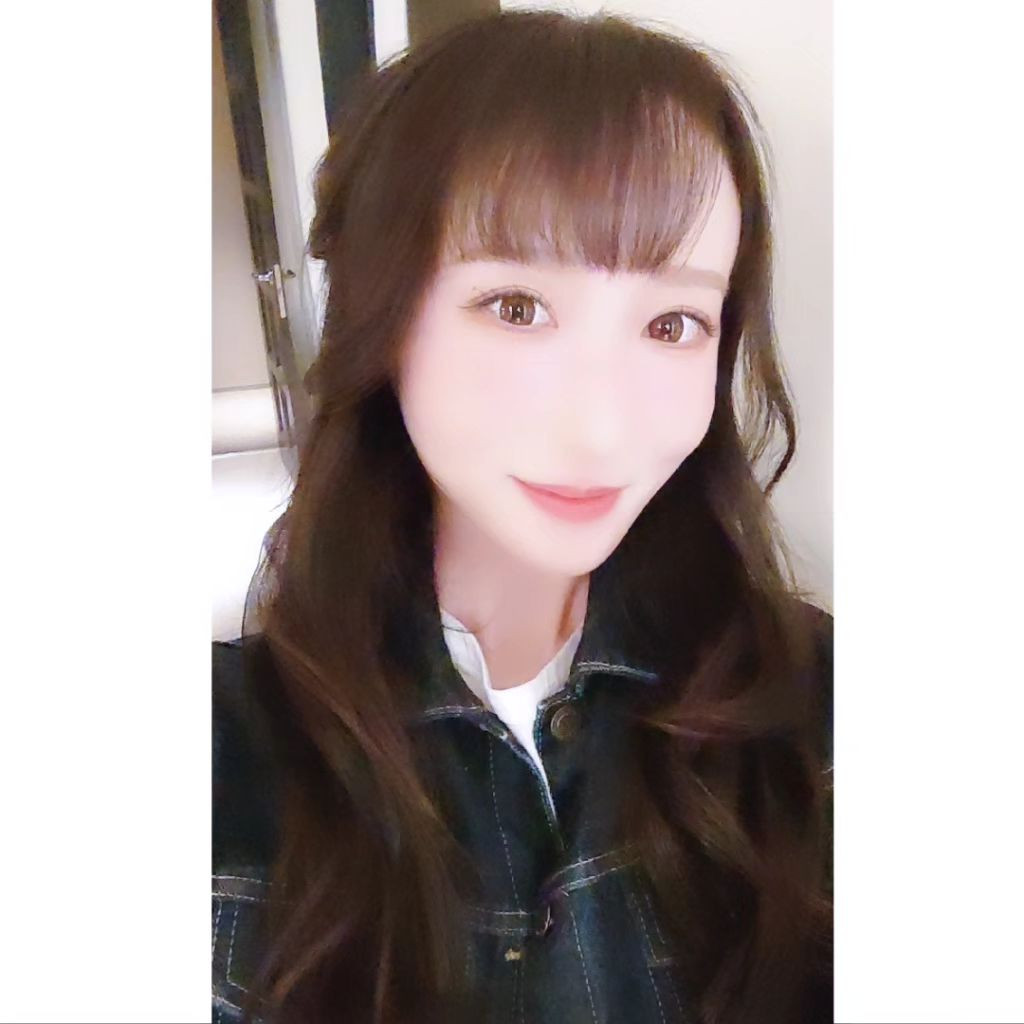 .
美容医療信者のまなみですが🦄

少し前だけど
ポテンツァの2周目が終わりまして✨
変化率が良かったから術後モニターとして使わせて欲しいって先生に言って頂けてとても嬉しい♥️

重めのレーザーだから2,3ヶ月あけなきゃいけなくてその合間に札幌で軽いDTなしのレーザーとかは打ってたけど、やっぱり一番ポテンツァが効果あったな〜🙆

ある程度改善されたから、これからしばらくは軽いレーザーで維持してたまにスキンブースター打つくらいにしておこうかなと思ってるよ🤔

ちなみにスキンブースターめっちゃ痛いです…笑
ポ