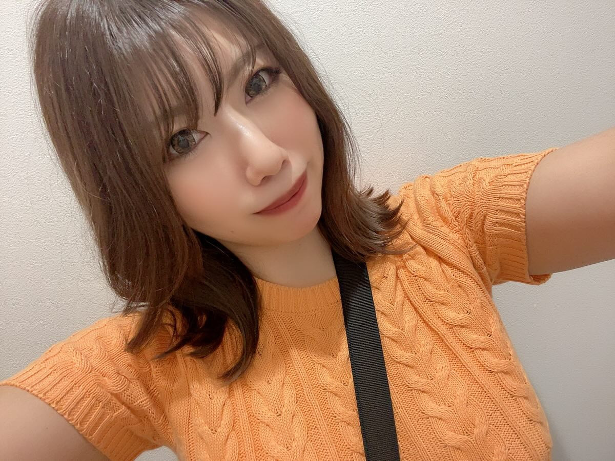 💙

はじめてのかぼちゃ🎃デビュー！✂︎

まゆう @kabo_ma_0926 に
カラーしてもらったーーー！🤎
ちゃんと仕事してて感動した笑

美容室サボりがちオンナなので
これからがんばりたいとおもいます🫡

#カットサロンかぼちゃ #新潟スナック #古町スナック #snacknodoka #古町キャバクラ #古町クラブ #古町 #セクシー #ギャル #新潟ナイトナビ #新潟 #新潟グラマー #新潟古町 #新潟美人