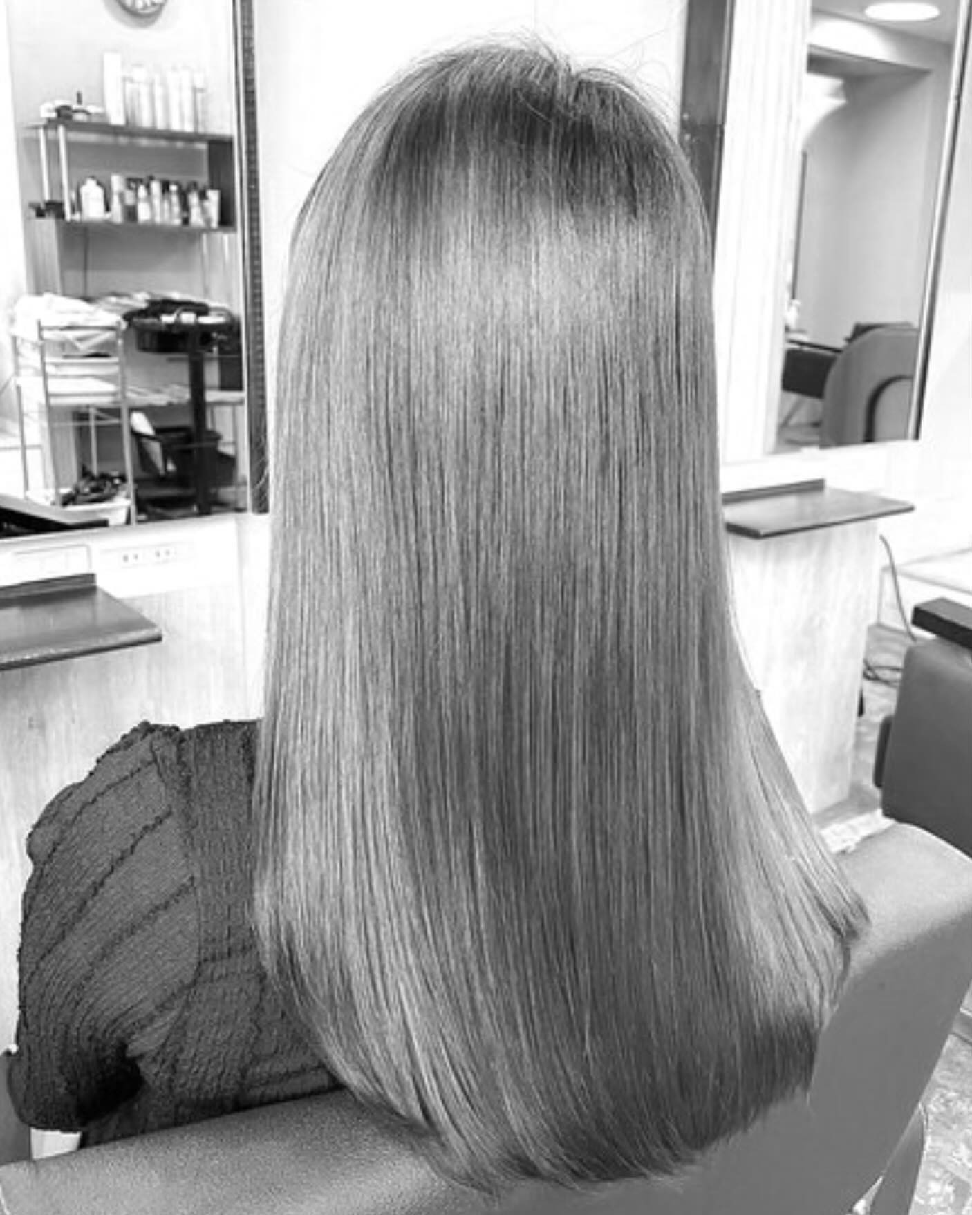 髪の毛ちゅるるん♡
いじめ倒しているのでたまには労わってあげないと…

今日も前向きに楽しく行きましょう☘️

@clubgalle2580 
#クラブ我礼#すすきの