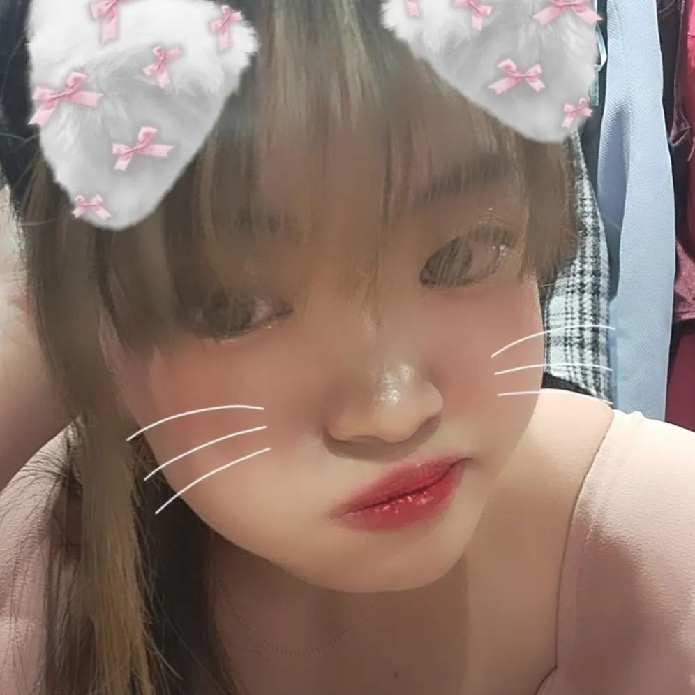 ⁡
⁡５月初日出勤したよ！⁡
今月は週３出勤目指してる！そこからちょっとずつ増やせて行けたら嬉しいなぁ☺️⁡
⁡⁡杏珠は体質なのかちょっと飲むと直ぐに顔が赤くなるけど頭ふわふわしたり意識が無くなることは無いからどんどん飲ませてね🍻⁡
⁡ ⁡
⁡⁡
⁡#NEONEWCLUB4610 #ニュークラブ #ニュークラ嬢 #パブ #スナック #キャバクラ #すすきの #札幌  #成長中 #お酒好き女子 #遊びたい盛り⁡ #飲み足りない #fypシ #辛いものダメ #苦いものダメ #カルーアミルクしか勝たん