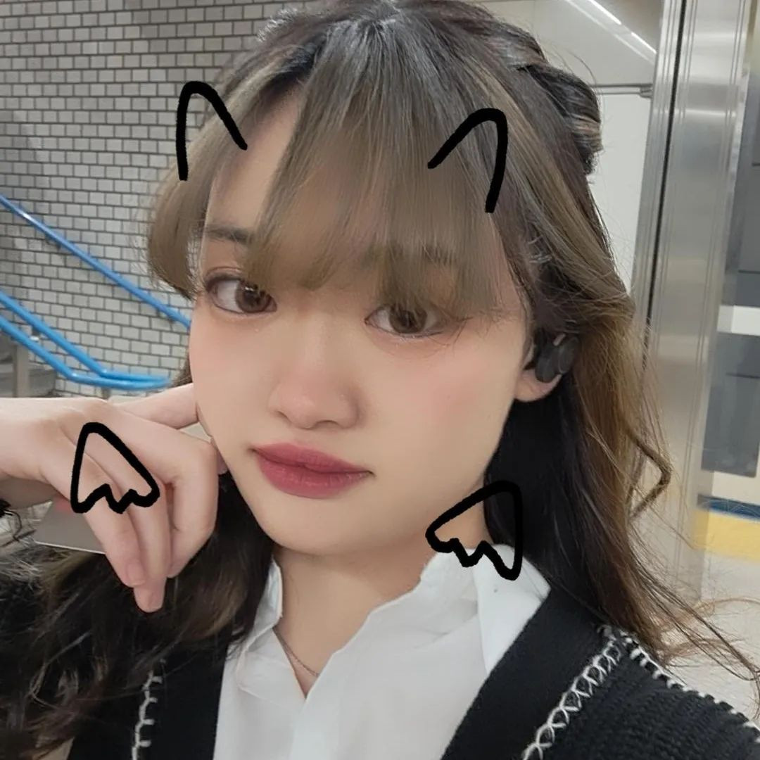 ⁡
⁡アイコンの小悪魔写真📷⁡
杏珠の自撮りはにっこり笑うよりも真顔だったりムスッとした顔の方が盛れるのなんでだろう？？？⁡
⁡よくしちゃう顔はぷくーってやつ‪( ･༥･ )‬⁡
⁡⁡
⁡⁡
⁡#NEONEWCLUB4610  #新人ホステス #すすきの #キャバクラ #ニュークラブ  #⁡ニュークラ嬢  #パブ  #お酒好き女子 #かまちょ＆飽き性 #変な夢ばっかり見る #遊びたい盛り #成長中 #fypシ