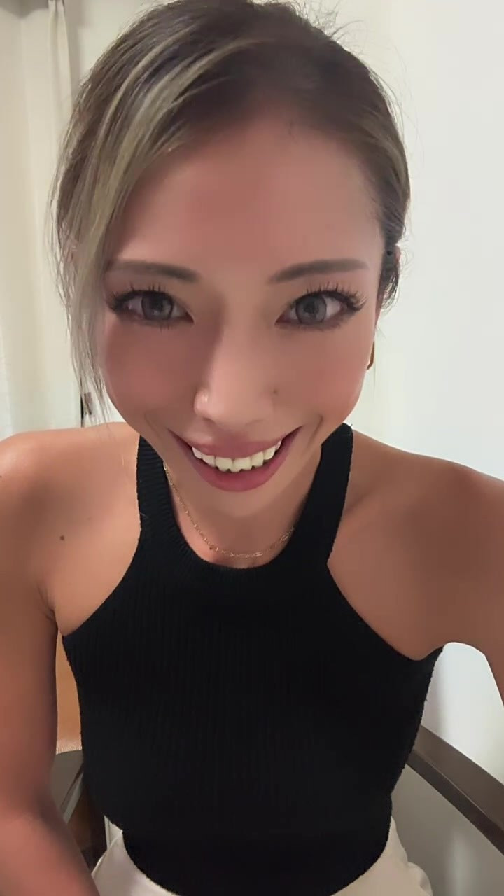 Instagramで記事を開くまおさん...