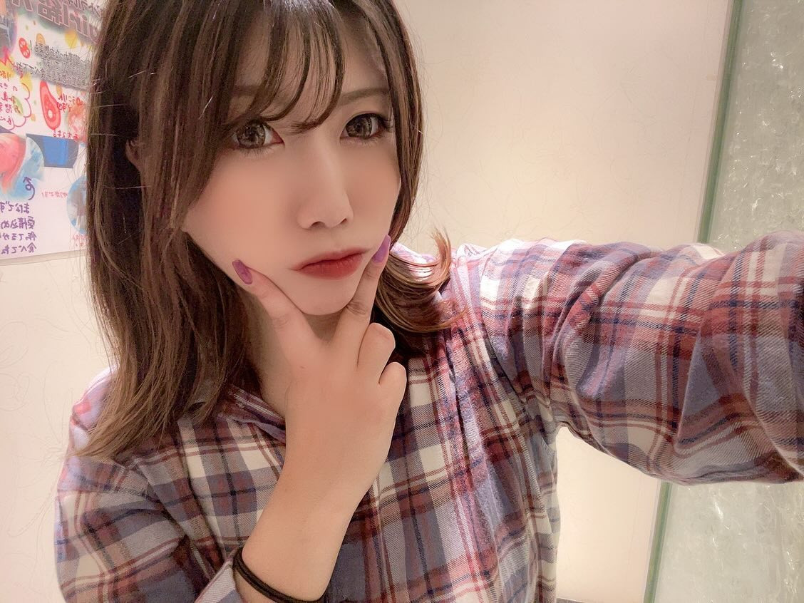 💙

先月のフルコスいちにちめ！
パジャマでした🐥

2枚目はナースコスのるりと
並ぶとアル中患者ですね🖐🏻って
言われたのでそれっぽく。笑

#コスプレ伝 #古町コスプレ伝 #フルコス
#新潟スナック #古町スナック #snacknodoka #古町 
#新潟ナイトナビ #新潟 #新潟グラマー #新潟古町 #新潟美人 #スナックママ #コスプレ #新潟コスプレ #古町コスプレ #新潟イベント #古町イベント #niigata #japancosplay #niigatacosplay #furumach