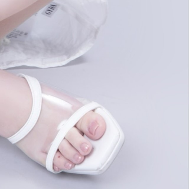 池袋 Red Shoes ホットニュース 84709