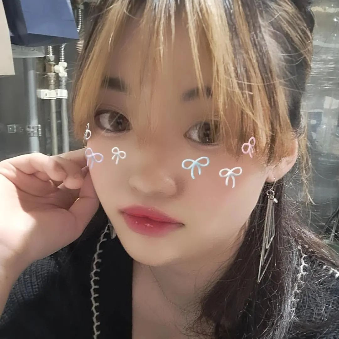 ⁡
⁡杏珠です😊お仕事お疲れ様です🍵⁡
⁡あっという間に５月も終わり６月ですね、早いです…。⁡
⁡やろうやろうと思って結局やれず終いなことが沢山あります。代表はサウナかな？結局どこに行くか決まってなければ一緒に行く人もいない…。寂しい🥺⁡
⁡本格的な夏が始まる前に体力をつけて７月８月９月残暑まで生き残りたいと思います‪🔆‬⁡
⁡⁡
⁡⁡
#neonewclub4610 #すすきの⁡ #札幌 #新人ホステス #パブ #スナック #キャバクラ  #ニュークラブ #お酒好き女子 #遊びたい盛り #fypシ