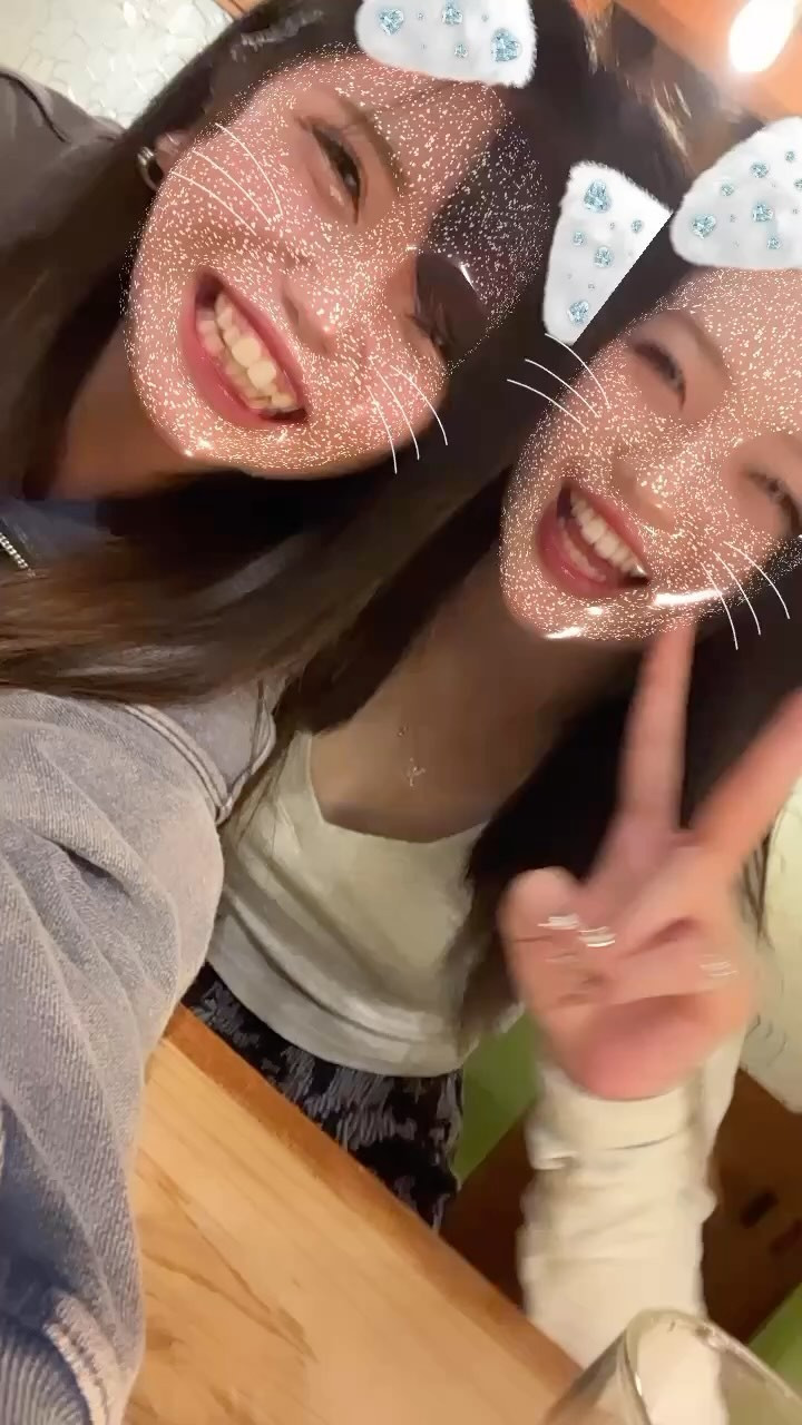 めちゃめちゃ仲良いけど2人で飲むのわ初めて😂
遅めの10時より出勤です！✨️
是非遊びに来てください😊