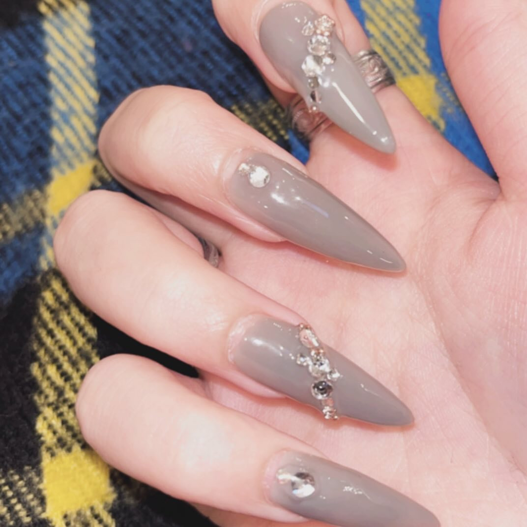 ネイルチェンジ🪬
出勤してまっす✌🏻