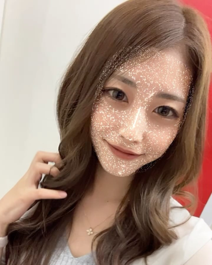 1年ぶりぐらいにエクステつけてきたよ〜！🥺💖
イメチェンどうですか？🫶
.
.
.
今回も可愛くありがとうございました🙈🩷
#大宮#エクステ#髪の毛#ロング#ヘア#dest#dest大宮#いつもありがとう#ございます#可愛い#自撮り#いいね#いいね返し#フォロー#キャバ嬢#キャバクラ#きゃばきゃば#南銀#新宿#吉祥寺#六本木#飲み屋街#飲み屋さん#相互#instagram#fyp#like#l4l#instagood#hairstyle