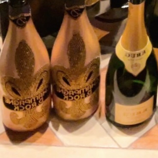 池袋 Red Shoes ホットニュース 86797