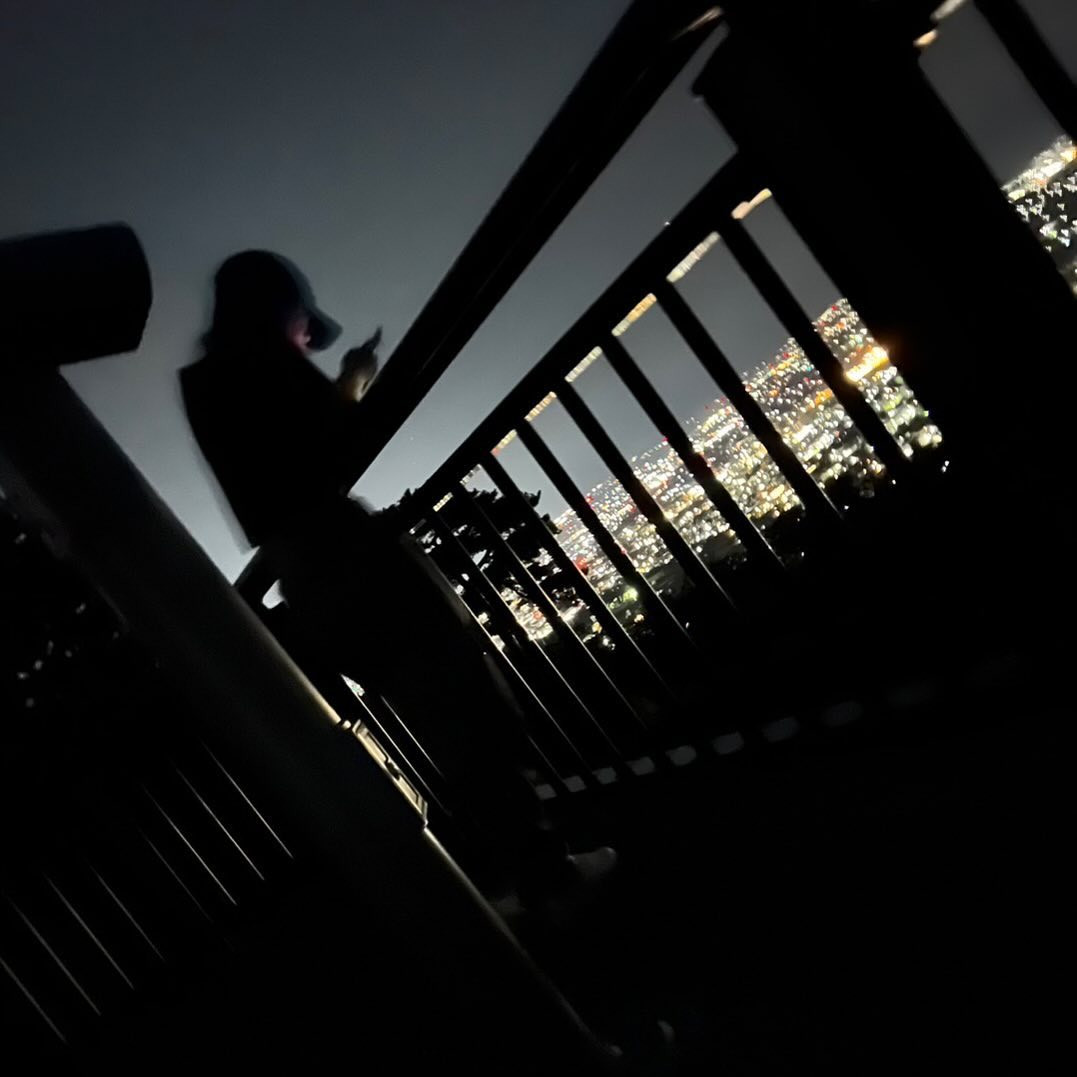 夜景を見て心を浄化したい気分です！！🌟
天気悪いですが飲み出てる方は是非🫶🏻