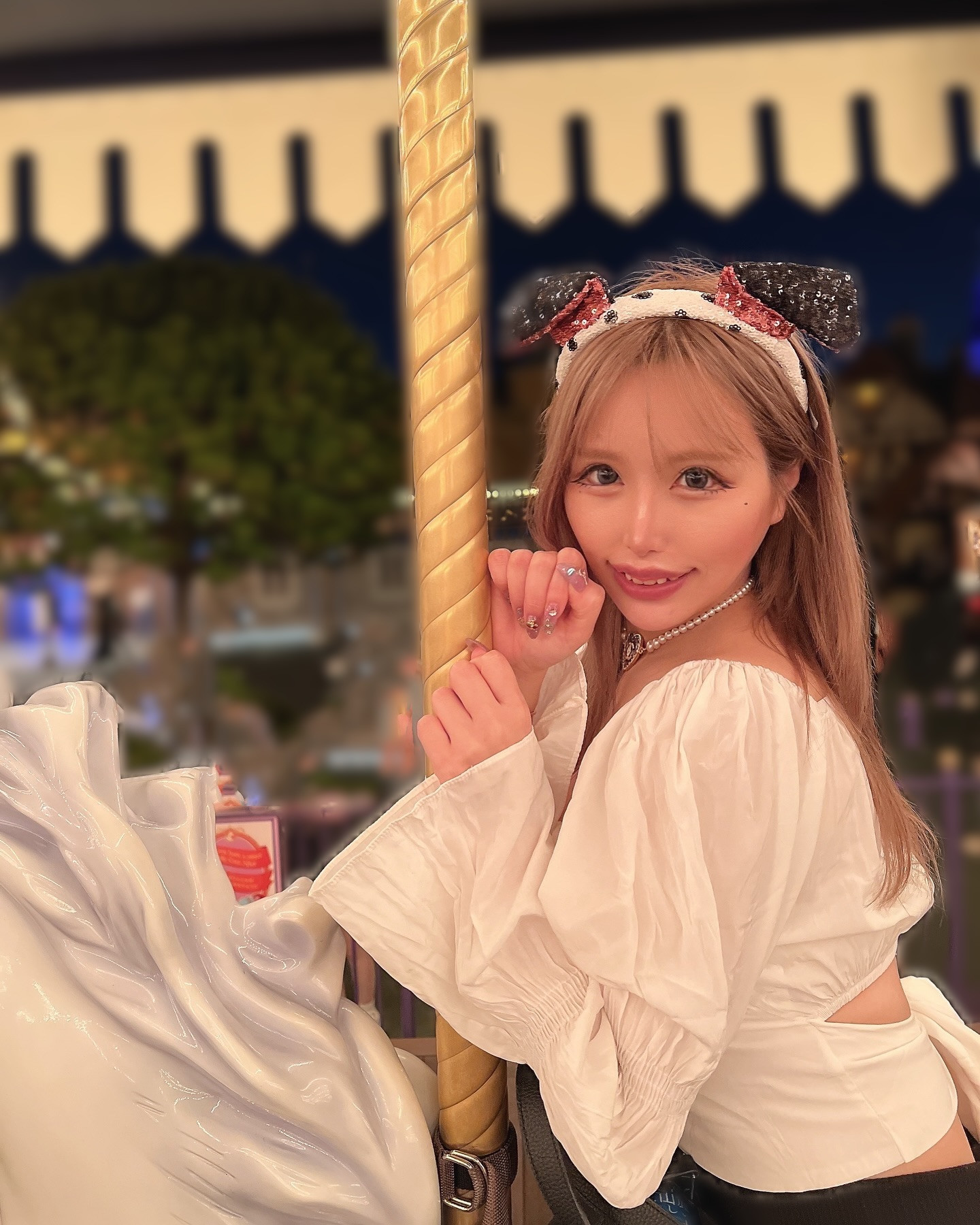 早くまたディズニー行きたいなー🩵
ハマって美女と野獣すぐ観た🌹✨

.
.
.
.
.
#キャバ嬢 #歌舞伎町 #春 #出会いと別れ #ハマってる 
#ドレス #加工
#シンデレラ城 #ディズニーランド