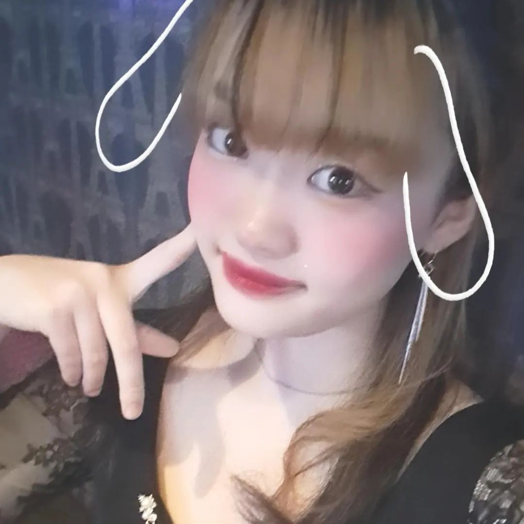 杏珠です😊⁡
⁡最近暖かくなってきましたね。杏珠は暑いのが苦手なので今から夏が憂鬱です🥲‎⁡
体調に気をつけて今年の夏も乗り切りましょう☀️🍉🌻🏊⁡
⁡⁡
⁡⁡
#neonewclub4610 #すすきの #札幌 #新人ホステス #キャバクラ #パブ #スナック #ニュークラブ #お酒好き女子 #遊びたい盛り #fypシ