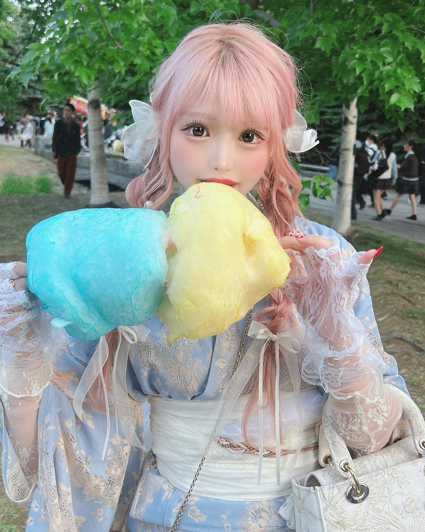 お祭りで今年初浴衣着たよ🐣💗

@dazzy_dressさんのレース浴衣

可愛すぎて色違い買おうかまよう🥹💕

#dazzy #dazzystore #dazzyme #デイジー浴衣 #pr