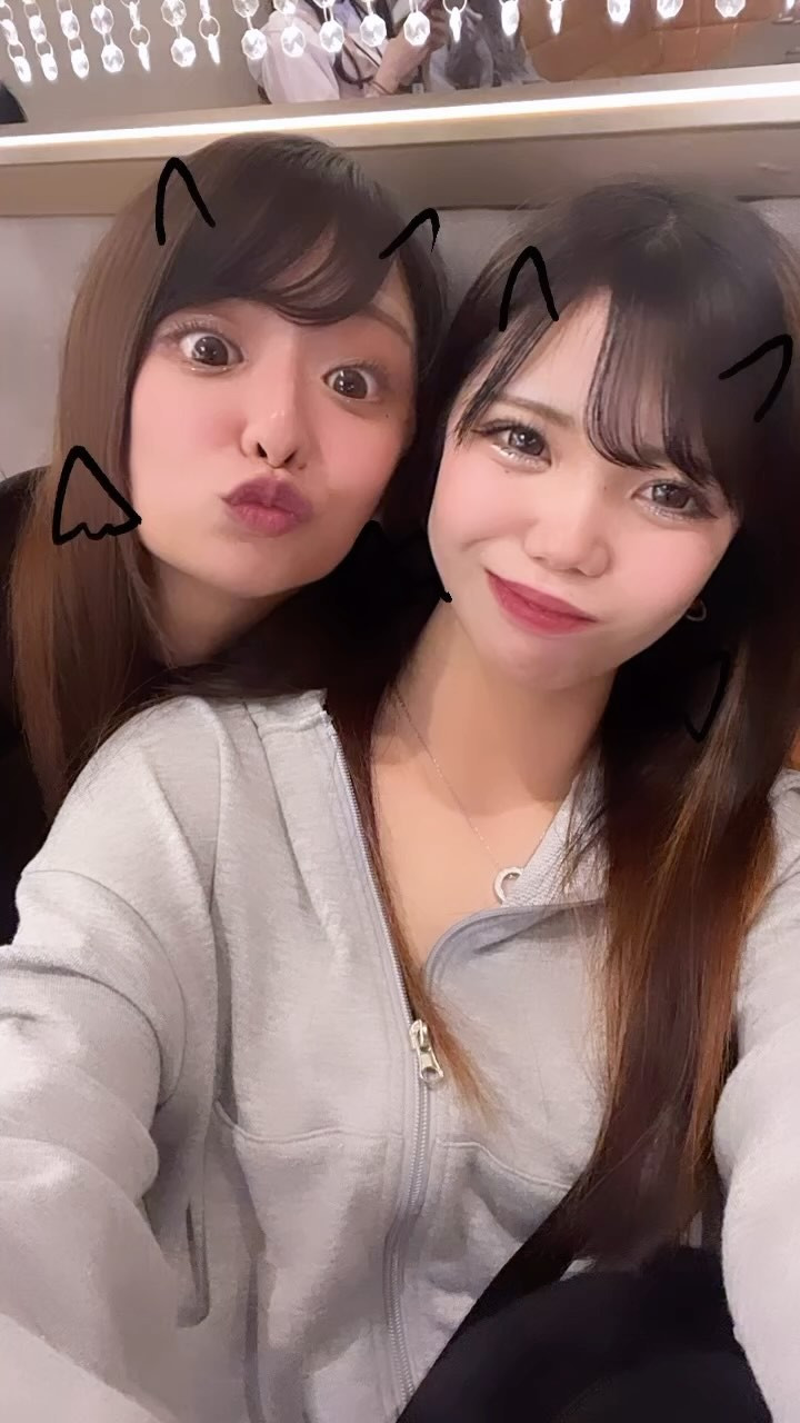 昨日の営業終わりのるいなさんと✌🏻‎🤍
本日も出勤してます🫶🏻🫧