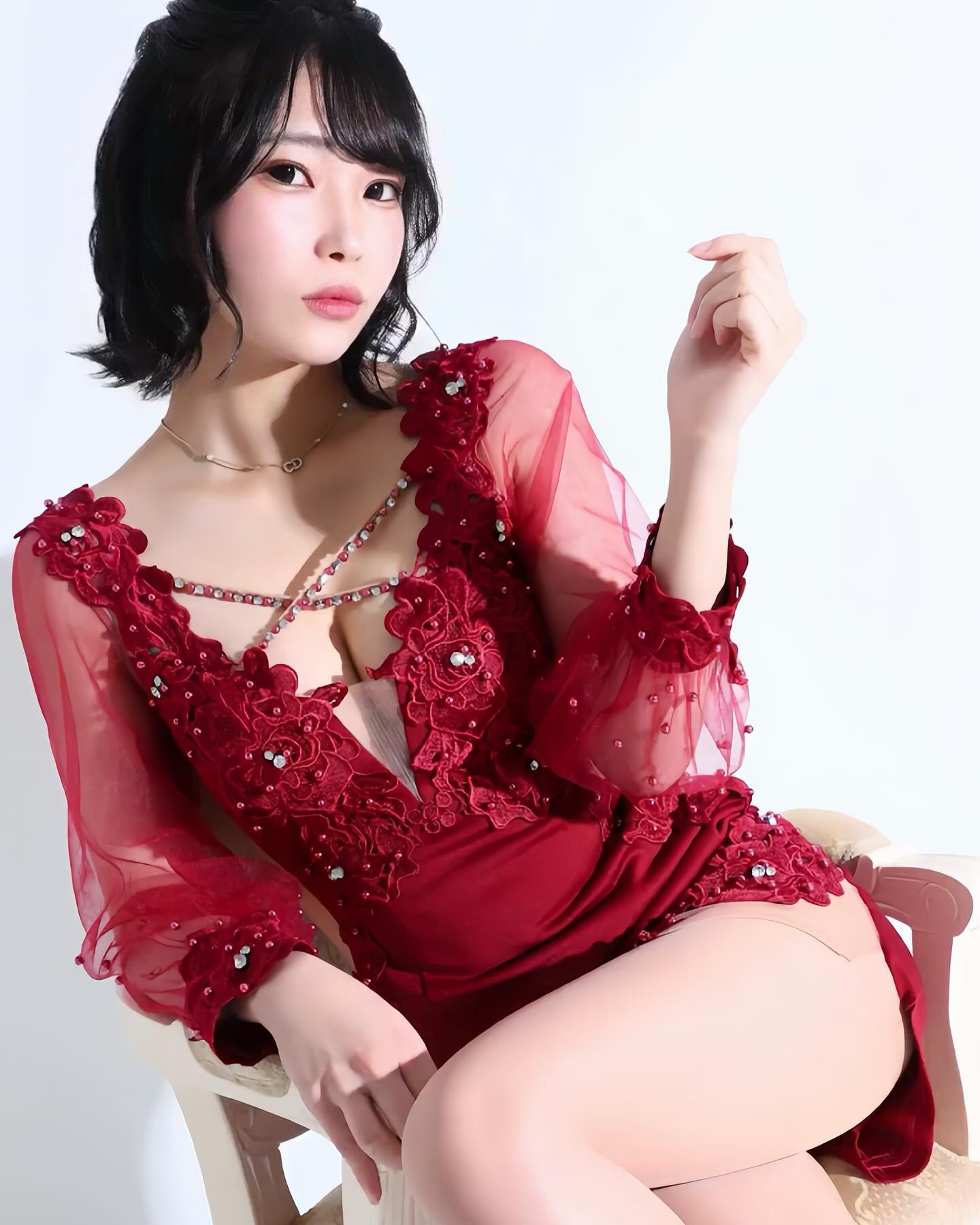 何見てんのよ👀

南4条西3丁目第一Gビル3F 
Club MOULIN ROUGE-ムーラン・ルージュ-

☁️星乃　そら☁️

@hibiki.group
@moulinrouge_sinseigroup
.
#HIBIKI #HIBIKIグループ #スタイル抜群 #美人 #美女 #かわいい #可愛い #癒し系女子 #大人可愛い #お酒好き女子 #キャバクラ #ニュークラブ #クラブ #ラウンジ #夜職女子 #すすきの #北新地 #銀座 #西麻布 #お酒好きな人と繋がりたい #インスタ指名 #彼氏募集