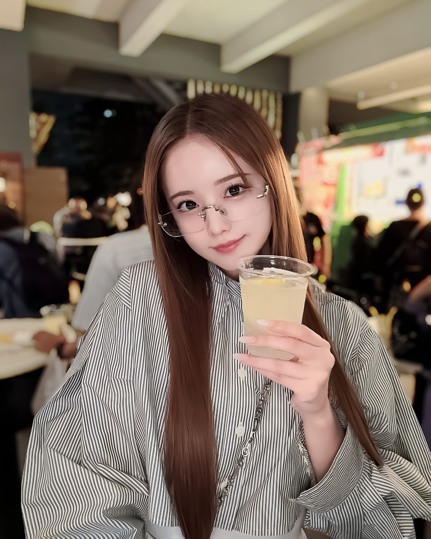 👓

┈┈┈┈┈┈┈┈┈┈┈┈┈┈┈┈┈┈┈┈┈┈┈
かのん🐼🍼 @pandanobabychan 
⁡
札幌市中央区南5西3オークラビル2F
@rymansbar_susukino で会えます🎟
⁡
出勤確認はDMか当店に
お電話お願いします📨 011-533-1414
┈┈┈┈┈┈┈┈┈┈┈┈┈┈┈┈┈┈┈┈┈┈┈
⁡