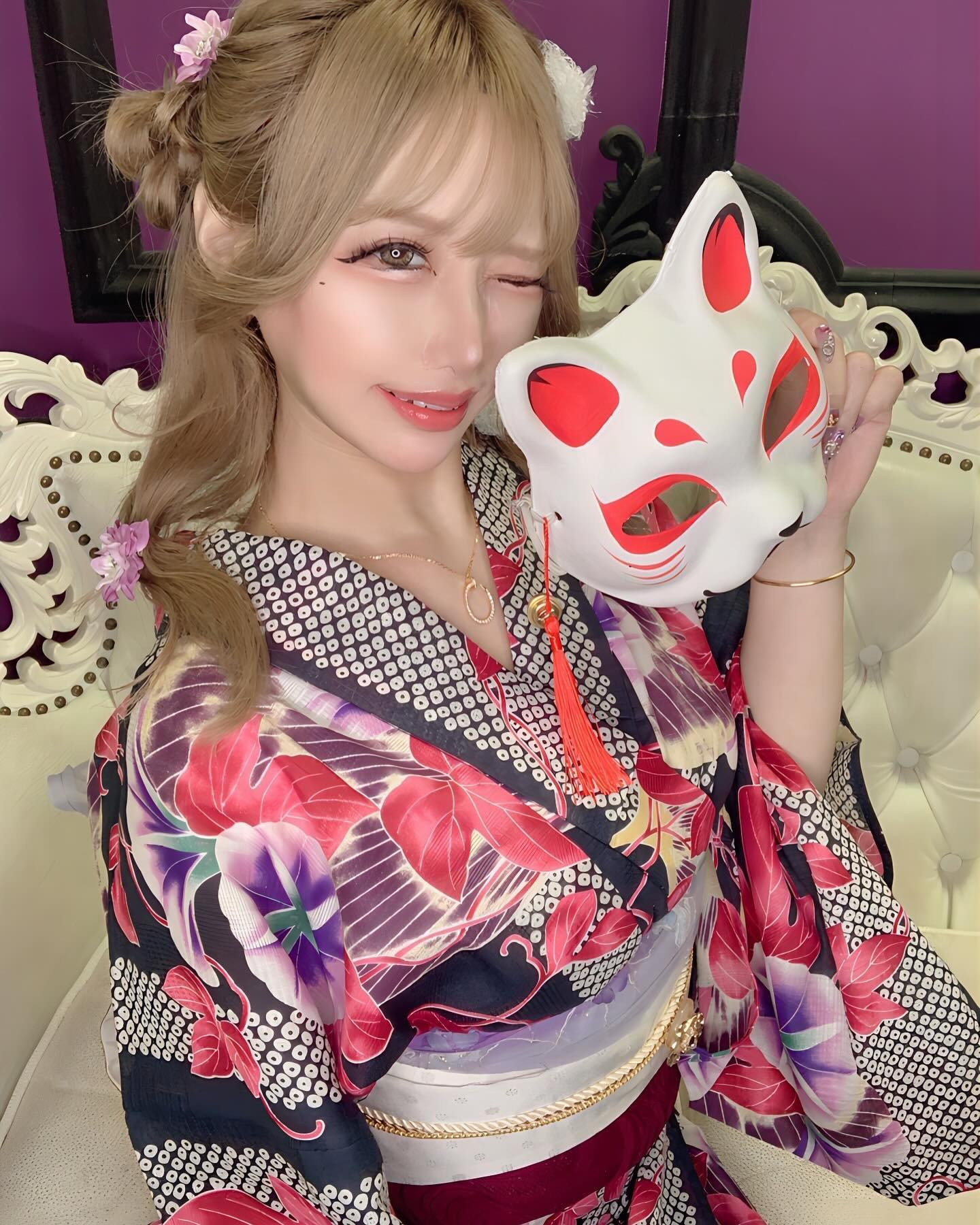 夏はすぐそこですね🩵🩵🩵
.
.
.
.
.
#キャバ嬢 #浴衣 #加工 #ヘアメ #夏