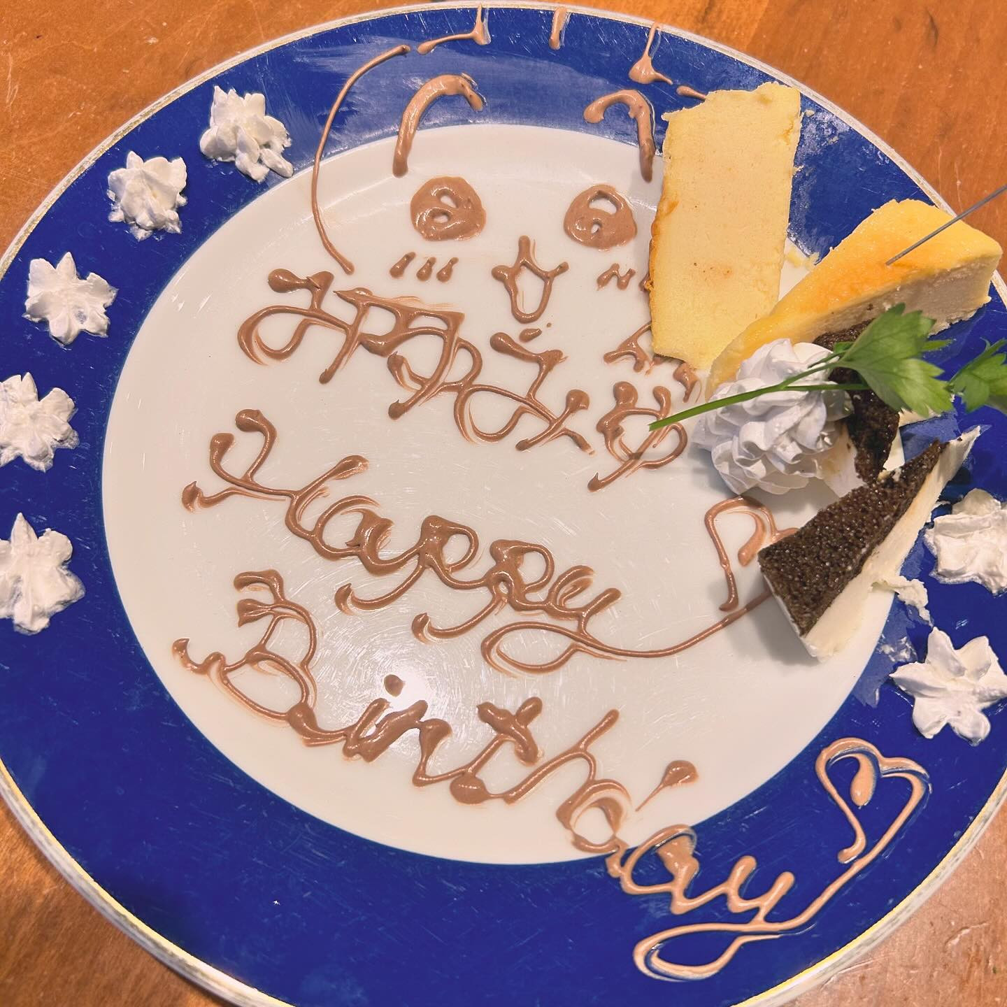 .
6月ありがとうございました🤍

だいすきなみんなが誕生日にお祝いしてくれて
嬉しかった🥺🤍結構前だけど載せる🥹
.

歌舞伎町#六本木#すすきの#国分町#国分町キャバ嬢#北新地#仙台#新宿#銀座#キャバ嬢#キャバクラ#ホスト#クラブ#夜職#ポケパラ#キャバキャバ#ポケパラ東北#ナイツネット東北#美女図鑑東北# #メイク#ヘアメイク#キャバ嬢ヘアメイク#ラウンジ#誕生日#誕生日プレート#ちいかわ#うさぎ