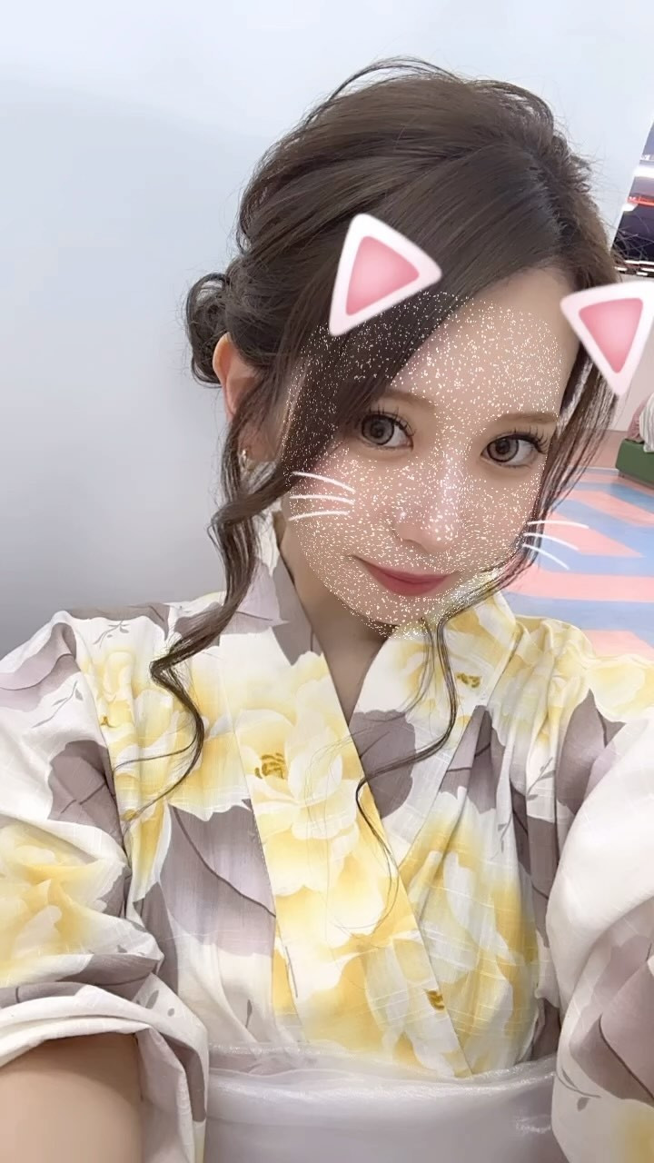 出勤しました^_^一年前の^_^浴衣着たーい
#函館#ニュークラ