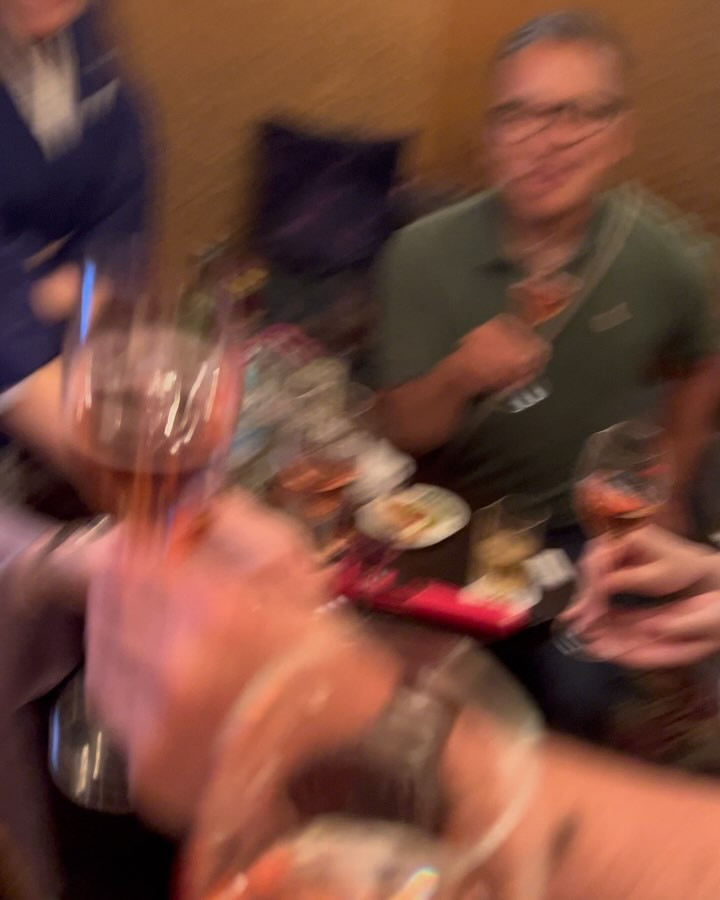 周年2日目㊗️

楽しいお酒をいただき感謝です🙏

次回またまでにパークマンサーのYouTube予習しておきます笑

@clubgalle258
#東陽企画グループ #東陽企画 #トキオ観光
#第21桂和ビル #第21桂和ビル6階
#くらぶ我礼 #クラブ我礼 #我礼#北海道 #札幌 #すすきの #ラウンジ  #ラウンジ嬢 #キャバクラ #キャバ嬢 #ホステス #きゃばきゃば #お酒好きと繋がりたい