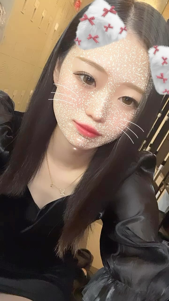 曜日感覚なくなってきて大変困っております𖦹‎.𖦹‎💧
土曜日らしいので是非遊びにいらっしゃい！
お待ちしてますっ🌟