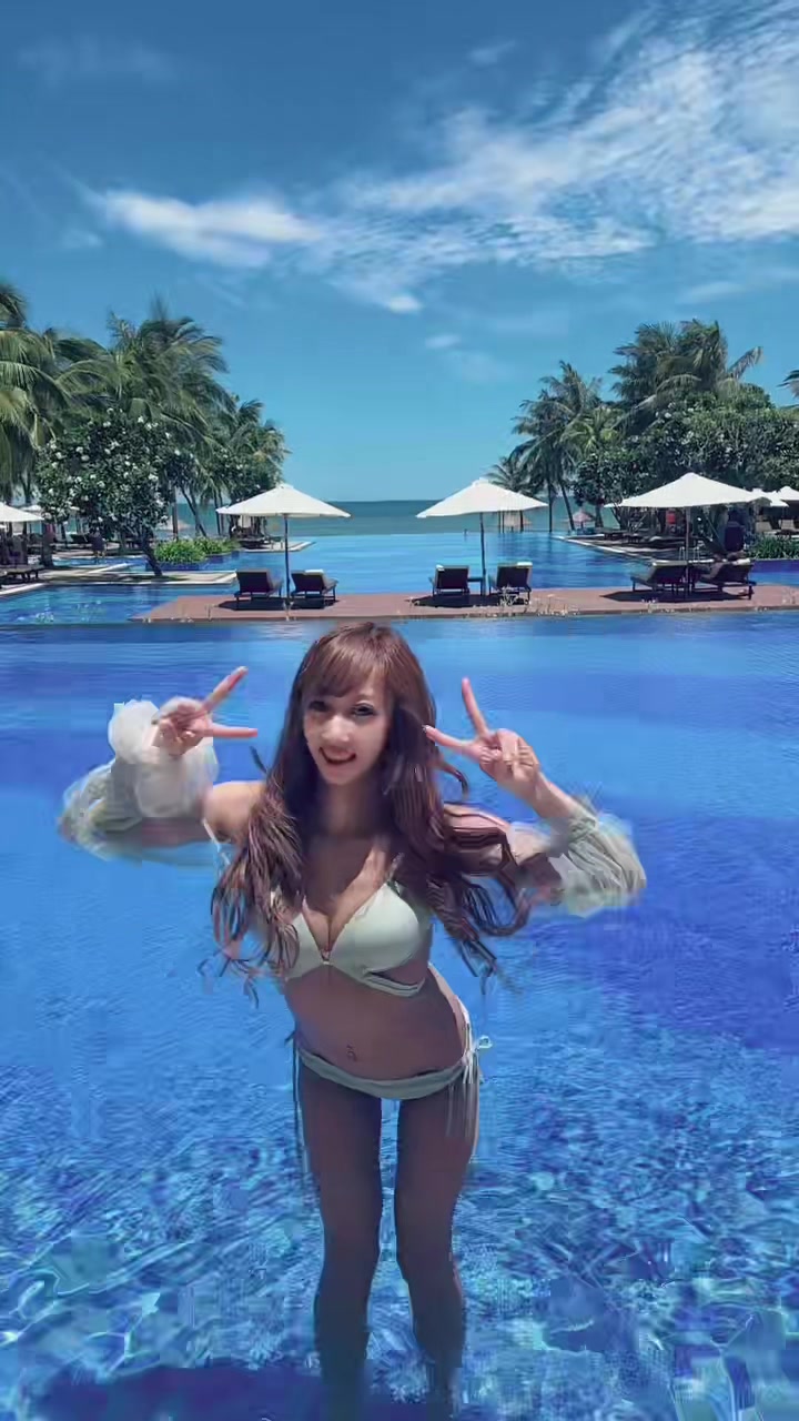 #giri #danang #pool ダナン一人旅🌺𓈒ぎりはっぴー🩵🩵