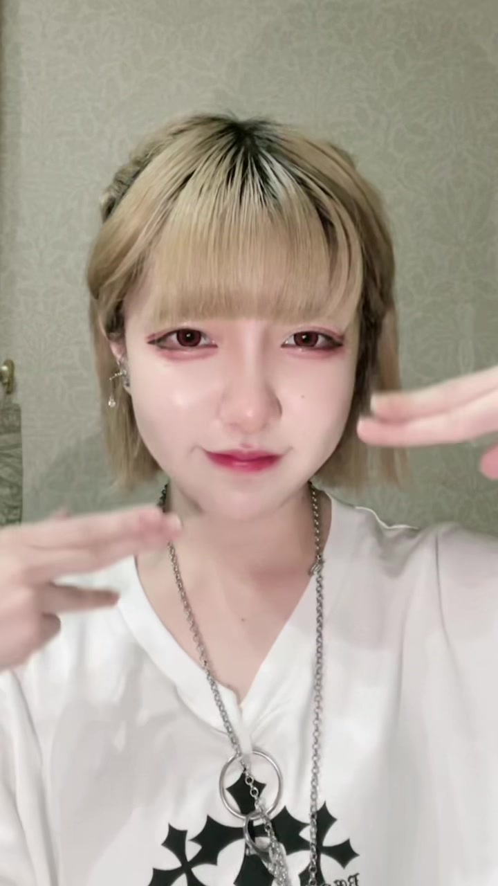 赤いカラコンに新しい服‼️ #ftpシ #おすすめ #コンカフェ #コンカフェ嬢 #会える屋さん #宇都宮 #宇都宮コンカフェ