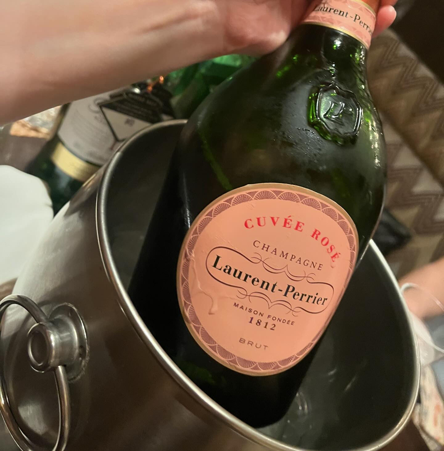 土曜日も楽しく過ごせました🍾

周年ありがとうございました✨✨

今週も頑張っていきましょう😃✊

@clubgalle2580 
#club我礼#トキオ観光#すすきの