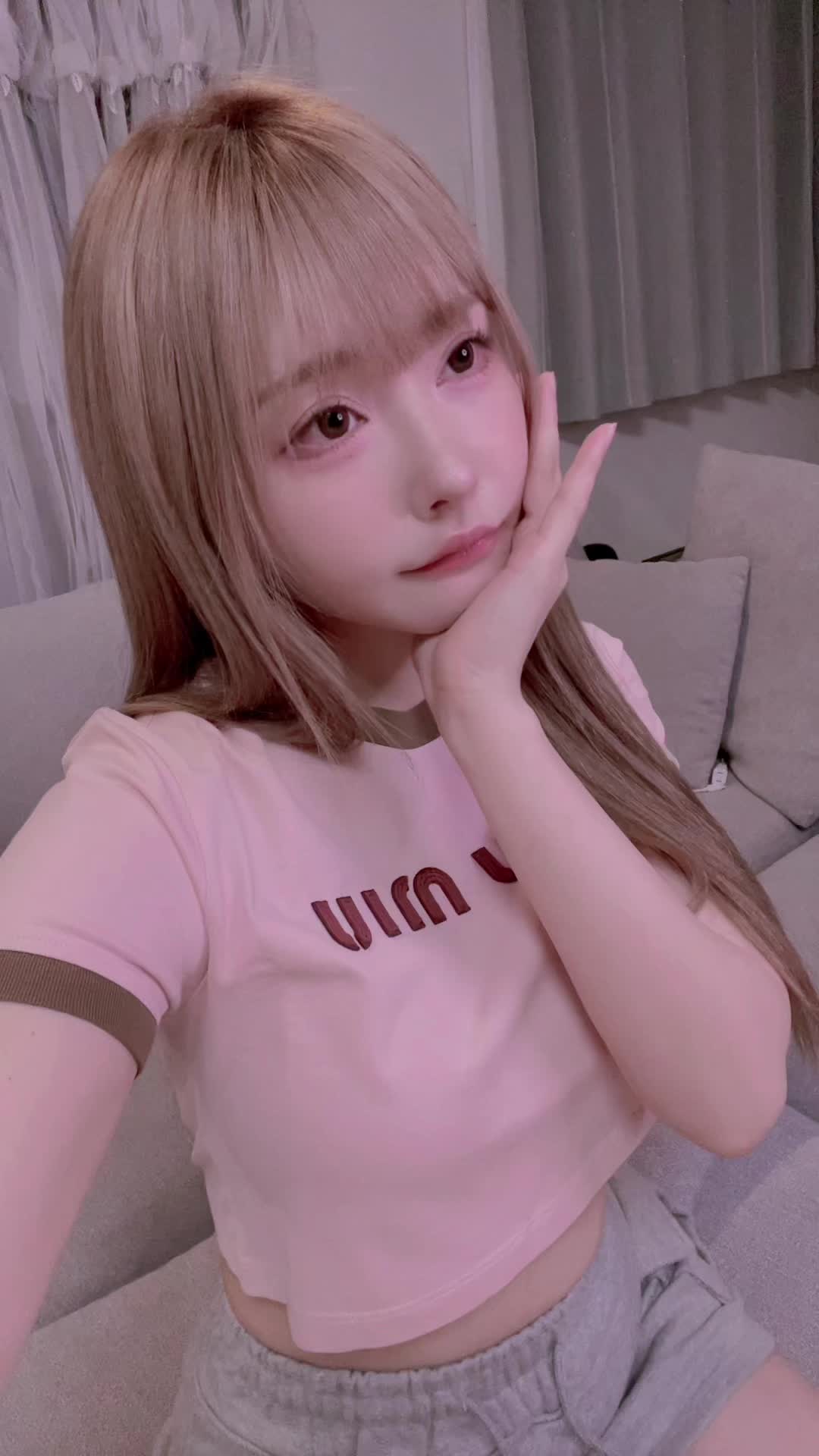 こーゆーのどんな顔すればいいかわからない！ニキビできた！えーん　#キャバ嬢 #りんかちゃん #japanesegirl