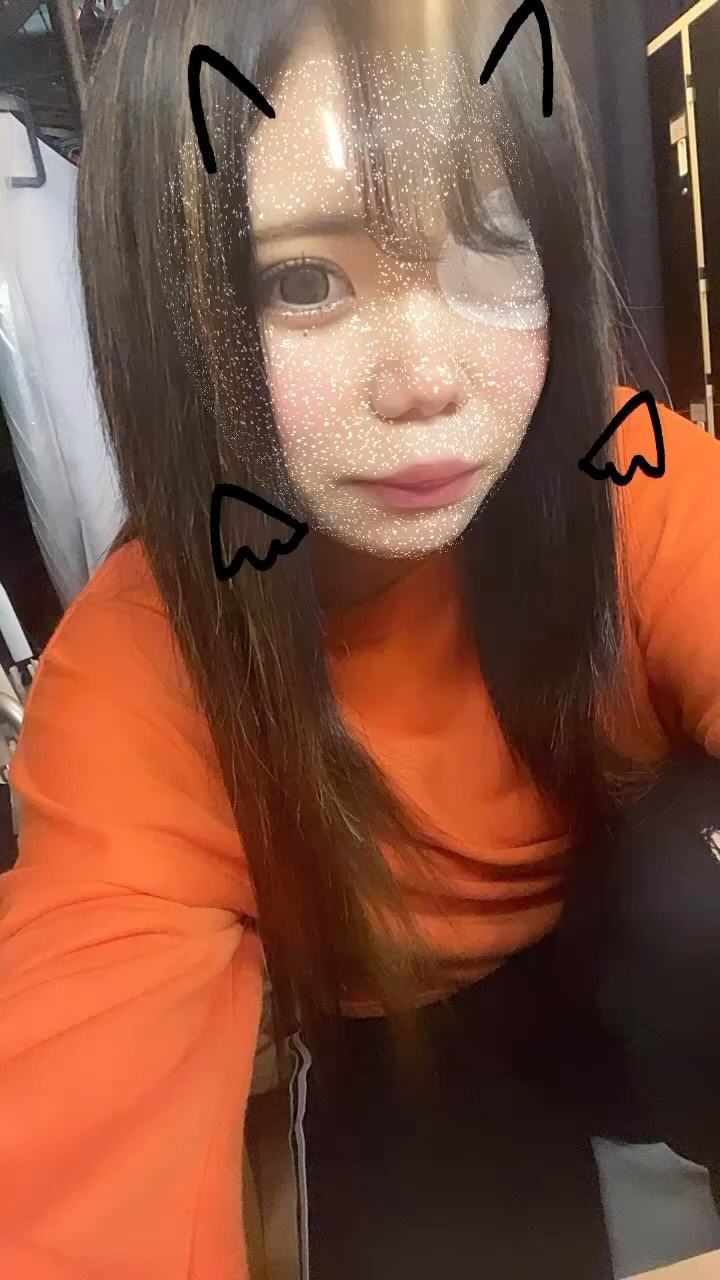 目がなかなか治りません😂
月1で麦粒腫になってるなあ🙄
今日もお待ちしてます🫶🏻