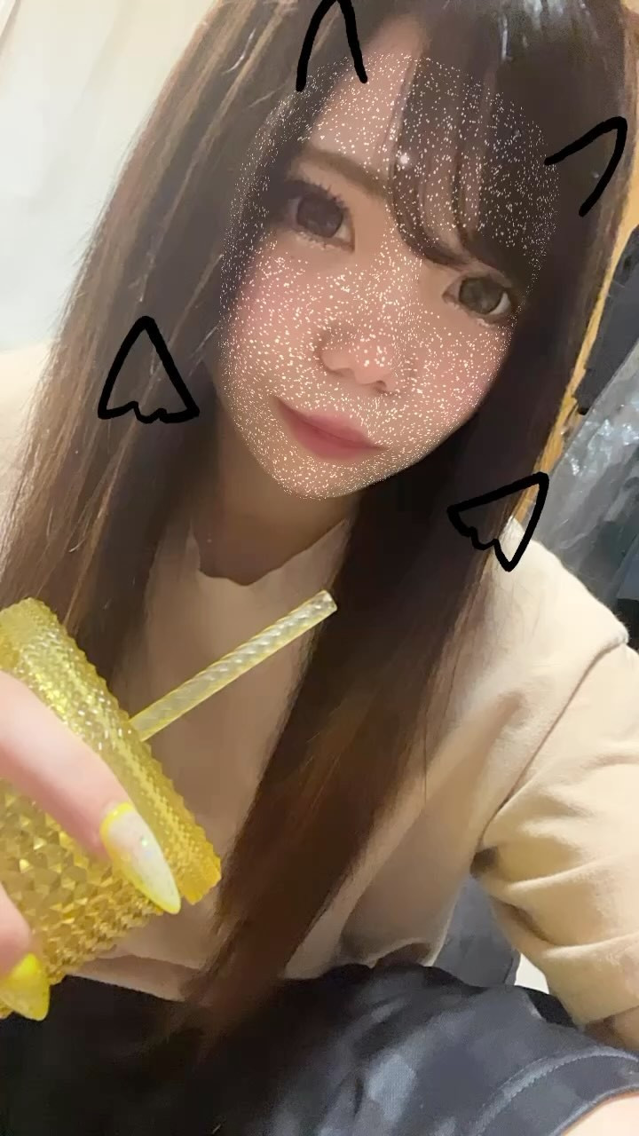 3日ぶりに出勤します🥺
眼帯付けての出勤になりますが飲みべ100で
お待ちしてます😌🌟