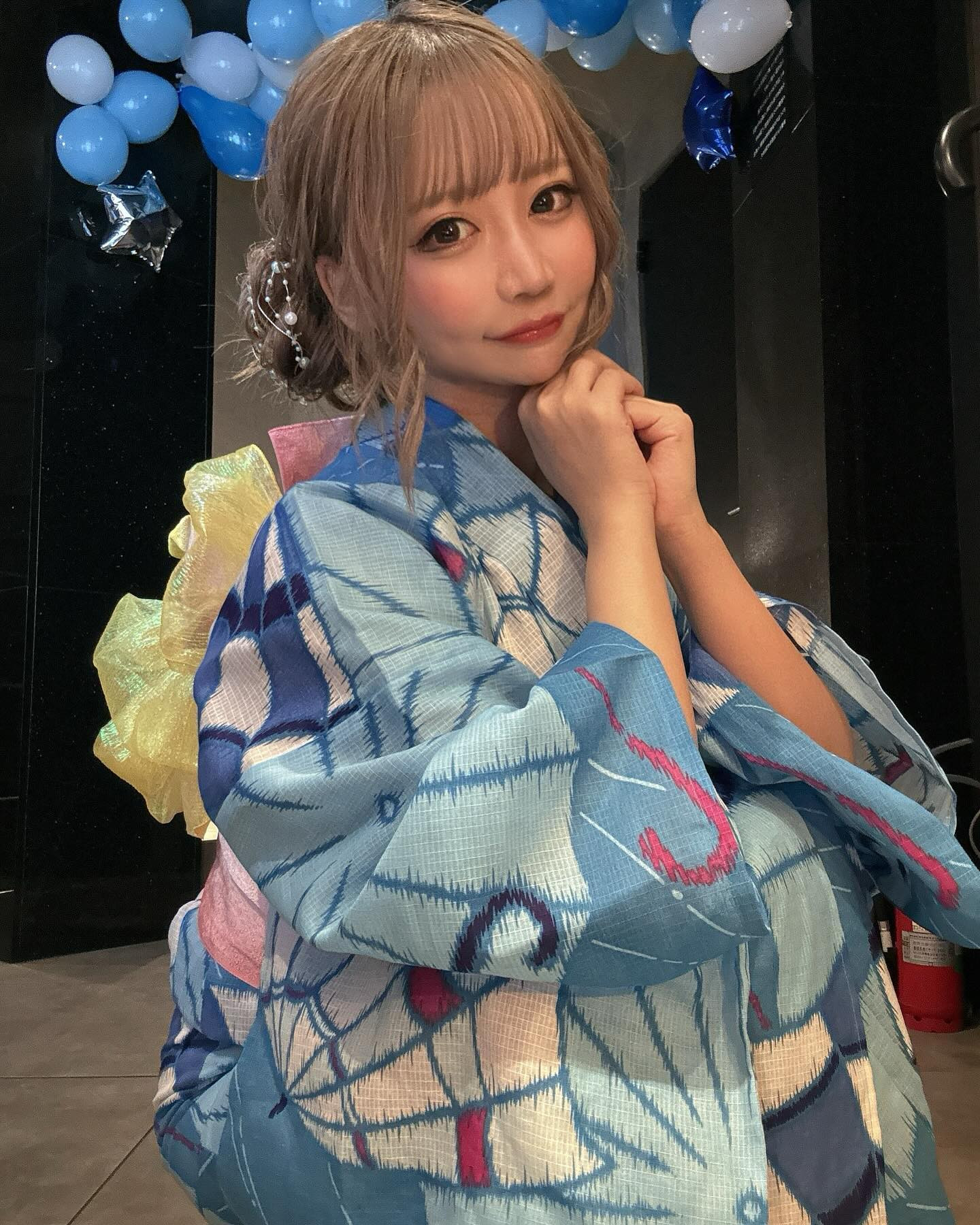 浴衣デー2日間ありがとうございました🩵💙
苦しくてお酒全然飲めなかったw

1日目は安定の水色向上委員会しました🐬🫧💎

 #オレンジテラス  #オレンジテラス歌舞伎町  #歌舞伎町  #キャバクラ  #キャバ嬢  #浴衣  #浴衣女子