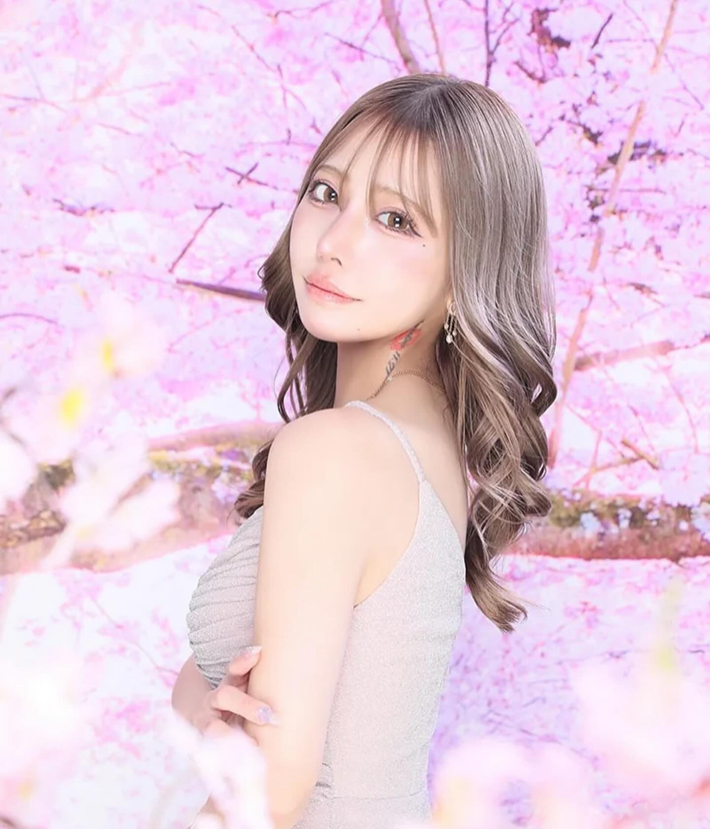 池袋 Red Shoes ホットニュース 94577