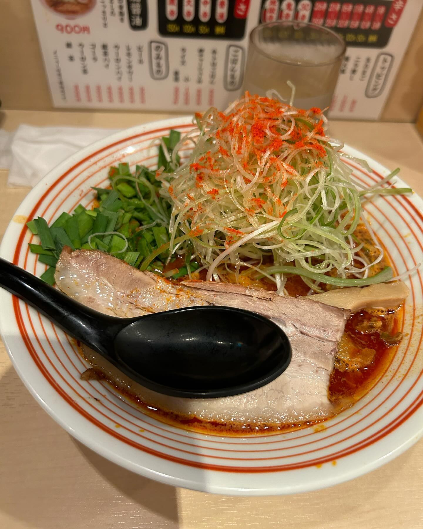 こんばんは☆

この間、仕事帰りに辛いちに行ってきましたぁ〰️☆

ちなみに15辛を食べたんですが、めちゃくちゃ辛かったです☆

今日も出勤します☆

 #札幌 #すすきの #クラブ我礼 @clubgalle2580