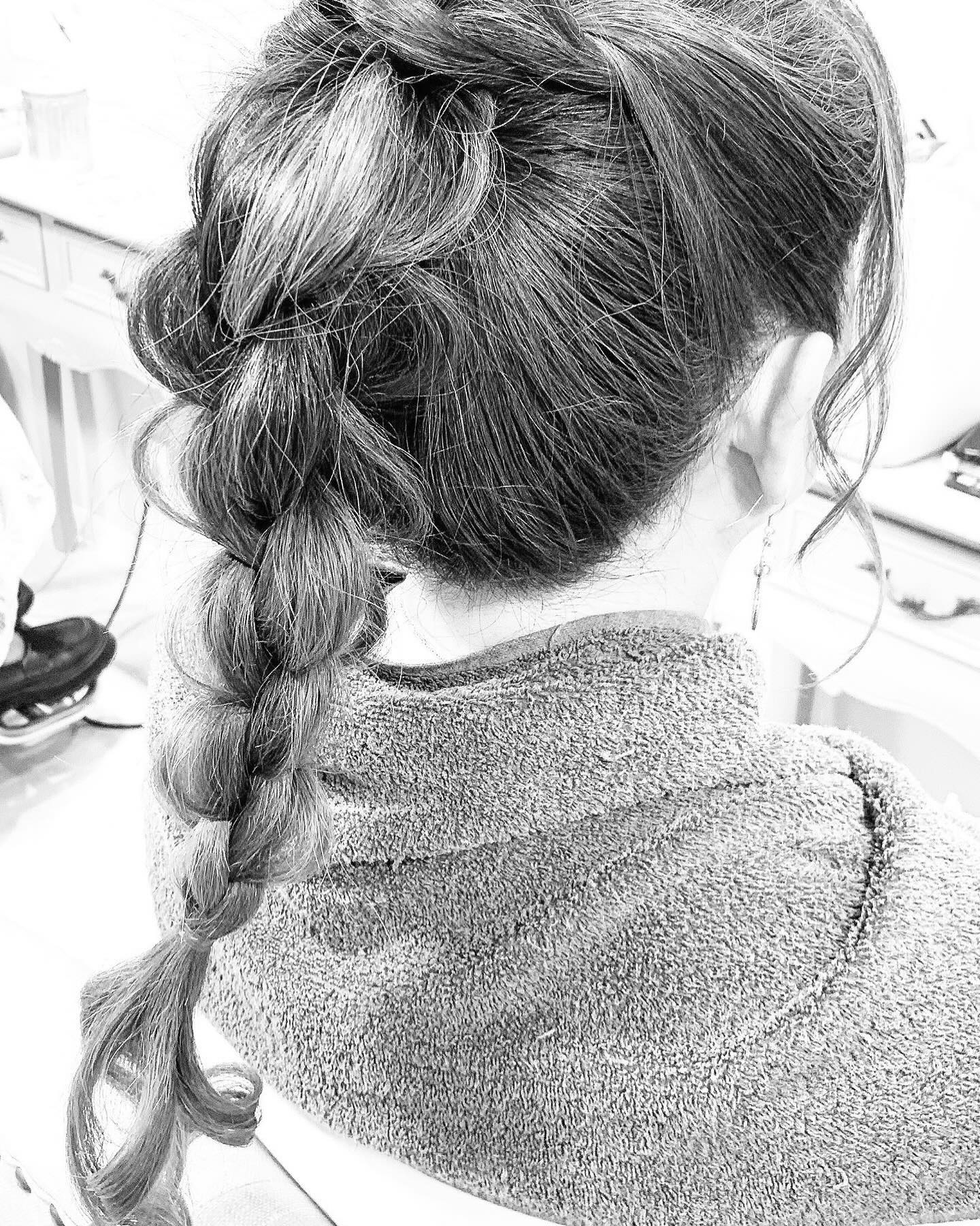 金曜はくらぶ我礼で！@clubgalle2580 #東陽企画グループ #東陽企画 #トキオ観光 #第21桂和ビル #第21桂和ビル6階 #くらぶ我礼 #クラブ我礼 #我礼 #クラブガレ