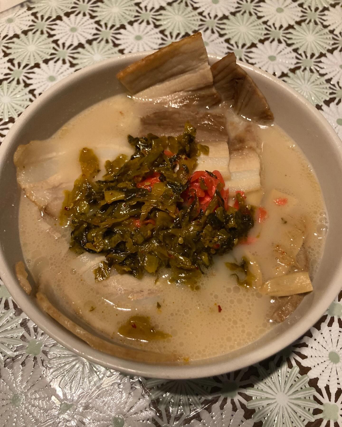 久留米ラーメン🍜
初めて食べたんですが、おうちラーメンでも充分美味しかった😋

この前の海🏖️明日も行って来まーす♪
ビアガーデンも始まったし、行きたいなぁ〜🍻誰か連れてって😉

我礼出勤でーす😃

@clubgalle2580 
#club我礼#すすきの#海