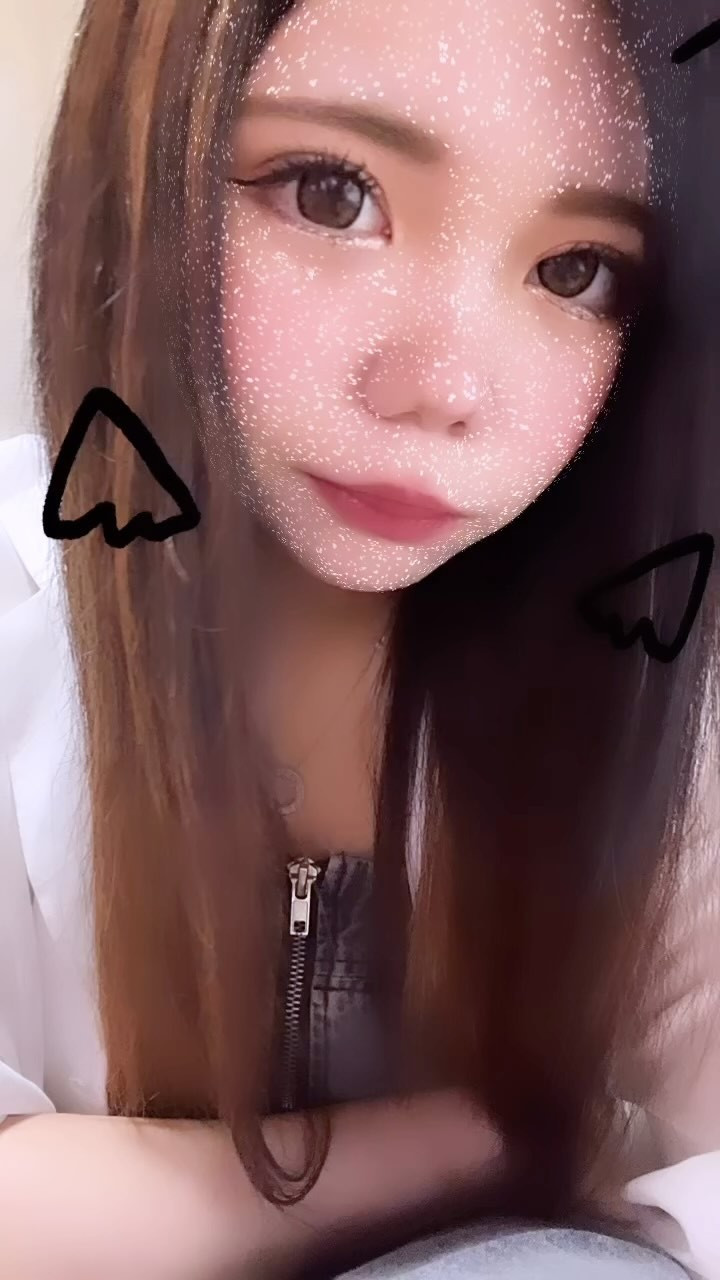 暑くて溶けそうです🫠
8時からおります🫶🏻