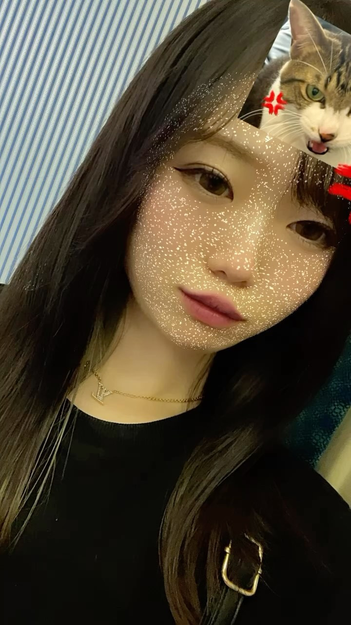 金土で飲みまくってずーっと二日酔い✌️
今週ラスト出勤しまーす！
是非遊びに来てください🌟