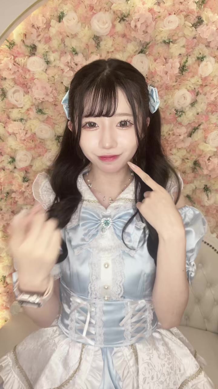 ゆめのちゃん💍@夢野  アイドルゆめの姫に会いに来てください🏰🩵 営業時間💍 月〜木・日　17:00~23:00 金・土　17:00~5:00 #梅田コンカフェ　#コンカフェ　#コンカフェ求人　#お姫様　#大阪　#可愛い　#コンセプトカフェ　#メイドカフェ　#コンカフェ嬢　#アンシャトー　#fpy