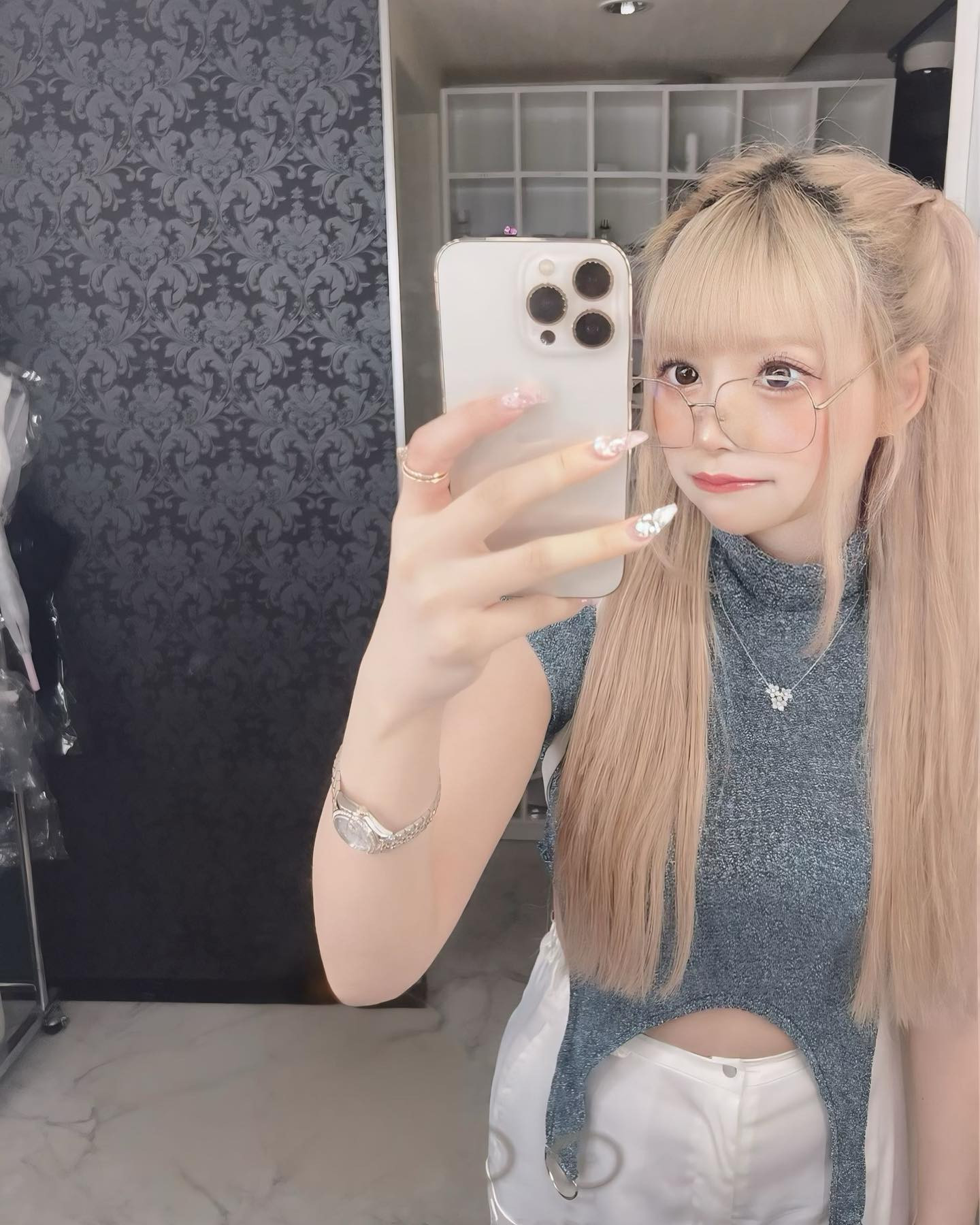 髪とか服とかイメチェンした🐣🫶🏻

#すすきの #すすきのグルメ #ニュークラブ #ニュークラ #キャバ嬢 #ホステス #札幌 #歌舞伎町 #ポケパラ #ナイツ #ギャル #かわいい #あざとい系女子 #札幌#観光 #シティーグループ #すすきのキャバ嬢 #プレミア#クラブプレミア#followme#instagood #instalike #premier #一ノ瀬愛梨 #ぷにぷにあいり