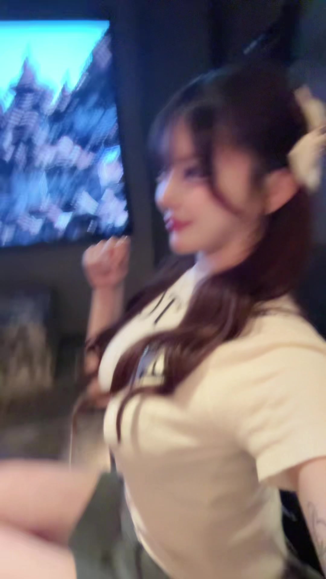 みんなの好きなおにぎりの具は！！ わたしはタラコ！！！🤍#流行りのやつ #キャバ嬢 #しかのこのこのここしたんたん #ラウンジ嬢 #fyp #歌舞伎町