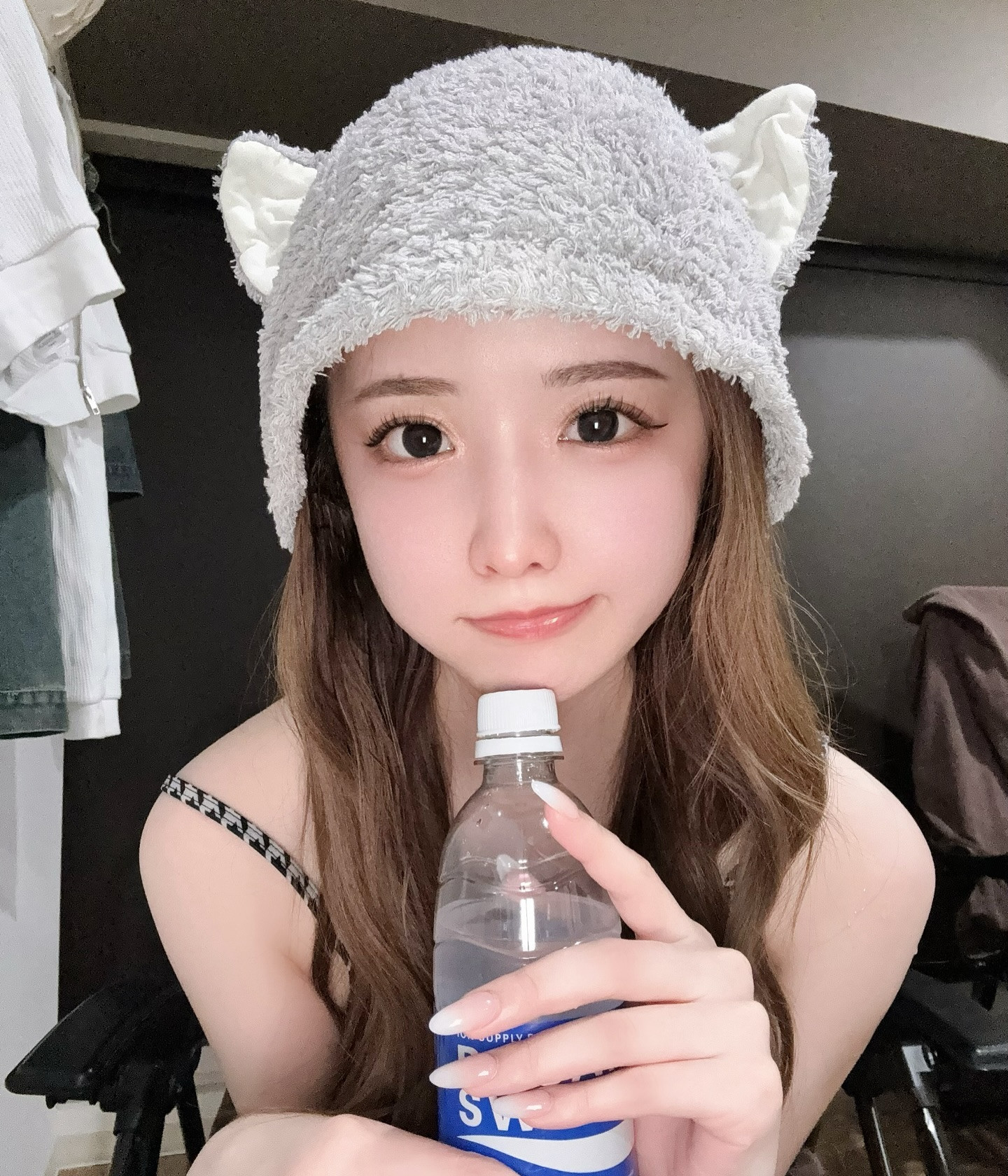 みゆとAサウナ行った日🐾

写真撮るために
アイメイクだけして後はアプリ🙂‍↕️

┈┈┈┈┈┈┈┈┈┈┈┈┈┈┈┈┈┈┈┈┈┈┈
かのん🐼🍼 @pandanobabychan 
⁡
札幌市中央区南5西3オークラビル2F
@rymansbar_susukino で会えます🎟
⁡
出勤確認はDMか当店に
お電話お願いします📨 011-533-1414
┈┈┈┈┈┈┈┈┈┈┈┈┈┈┈┈┈┈┈┈┈┈┈
⁡
#サウナ女子 #サウナイキタイ #かわいい女の子
#すすきのキャバ嬢 #すすきのグルメ #札幌サウナ
#ニ