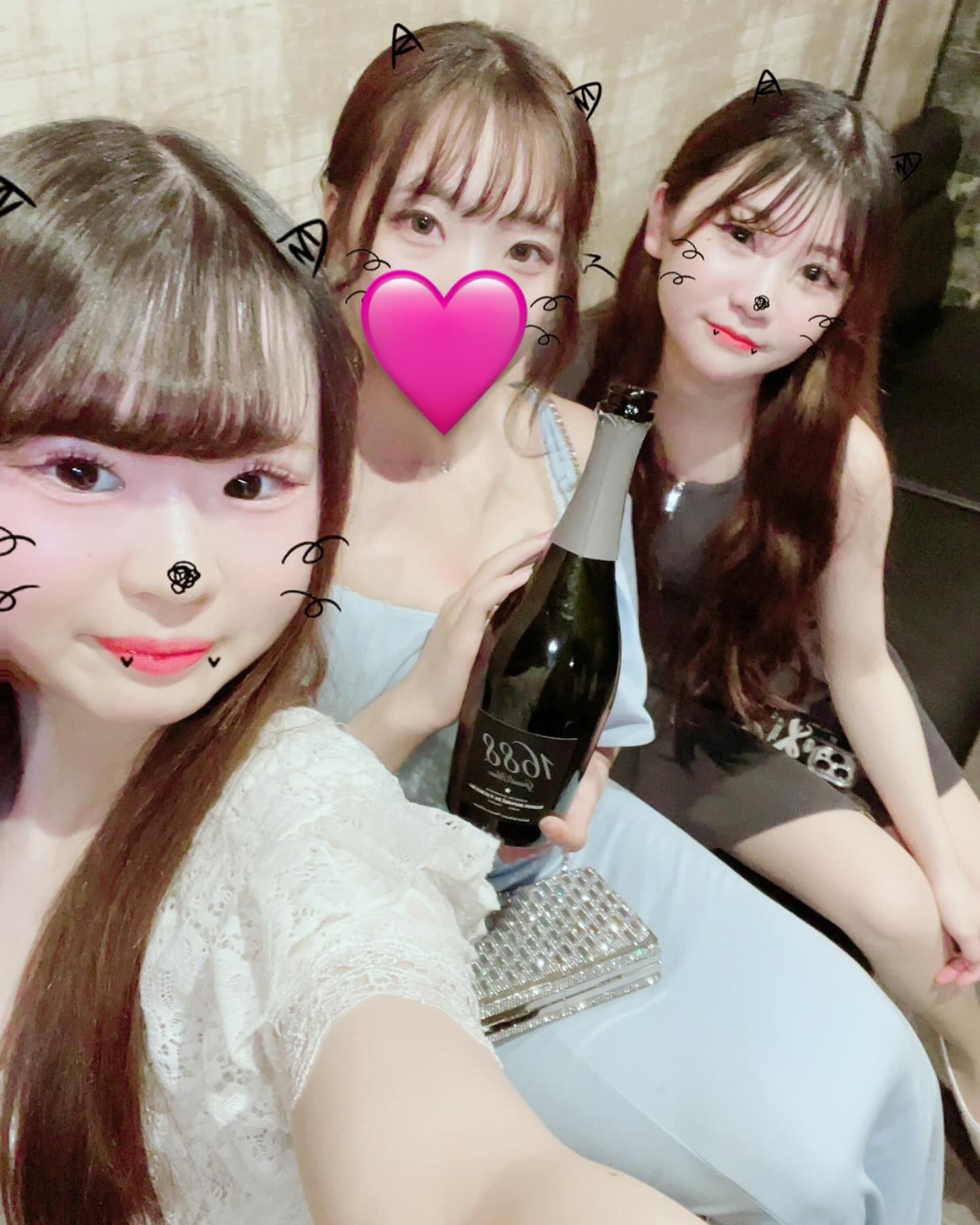 LOUNGE TITANIA ホットニュース 98709