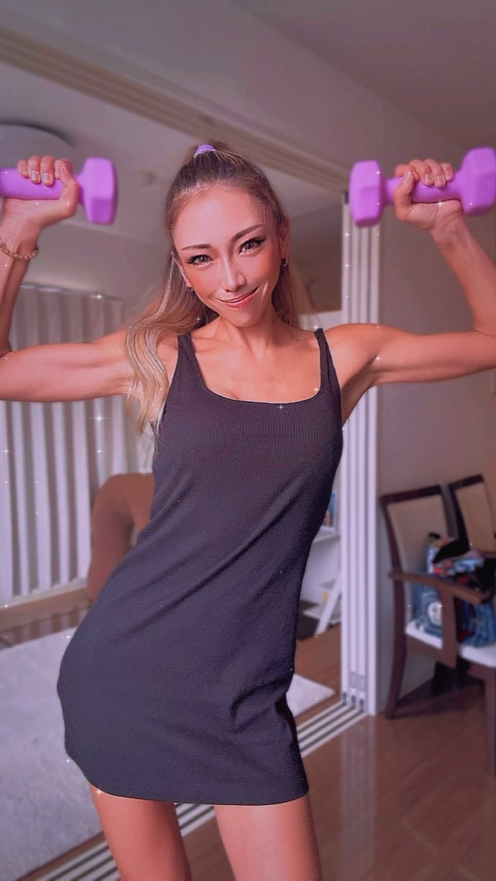 💪🏽🩷💜🩷
私は小さい頃から人様を楽しませることが大好きだった
人様が喜んでる姿がいつもモチベーションだった❤️‍🔥💋

会社設立＆サロンやっと確定しました！！
最高な"おもてなし"が出来るようパワーつけて
頑張っていきます🔥多分たまにグズるけど。笑

皆様のおかげです。ありがとうございます🙇🏽‍♀️
@parafuse.mao.kanagawa0601 🌺✨🌺✨🌺

#20240808 #9月頭サロンオープン #大和
#鍛えて踊れるサロンオーナー目指してます笑