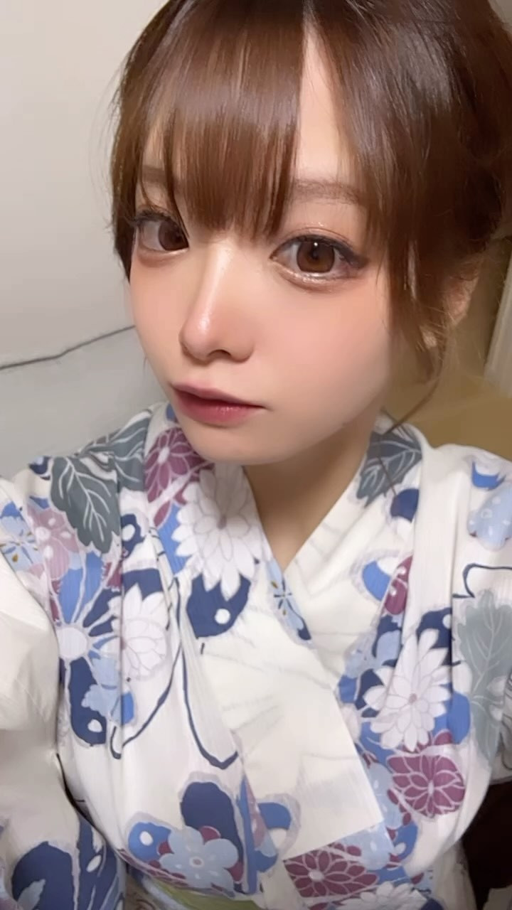 こんばんは、ゆきです😊

浴衣イベント沢山のご来店ありがとうございました✨️
来月も浴衣着るので今回来れなかった方は見に来てくださいね！
新しいの買お～！

本日20:30くらいからいるよ✌️

 #長野県  #諏訪市  #キャバ  #キャバクラ 
 #浴衣  #暑い